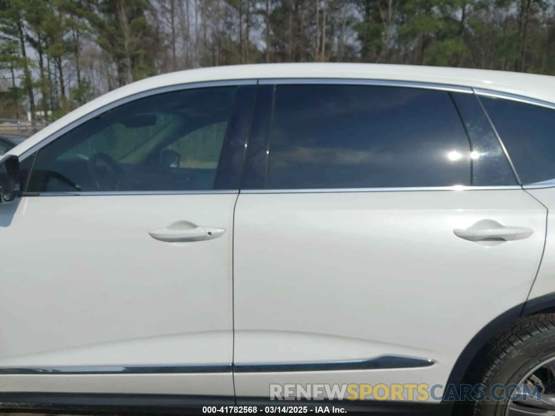 15 Photograph of a damaged car 5J8YD9H31NL000493 ACURA MDX 2022