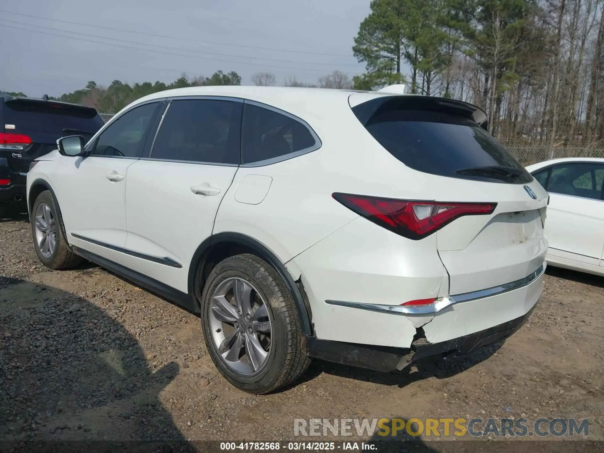 3 Photograph of a damaged car 5J8YD9H31NL000493 ACURA MDX 2022
