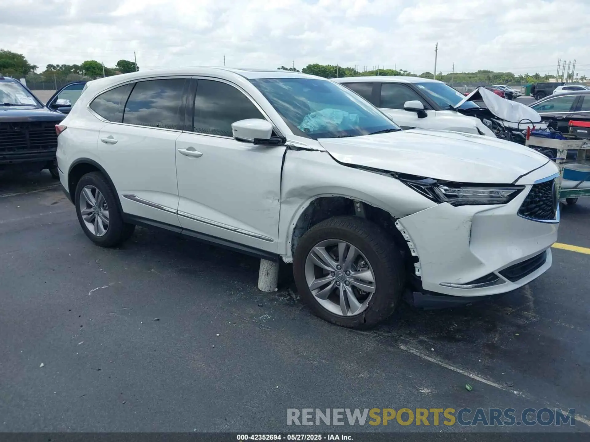 1 Photograph of a damaged car 5J8YD9H33NL009924 ACURA MDX 2022