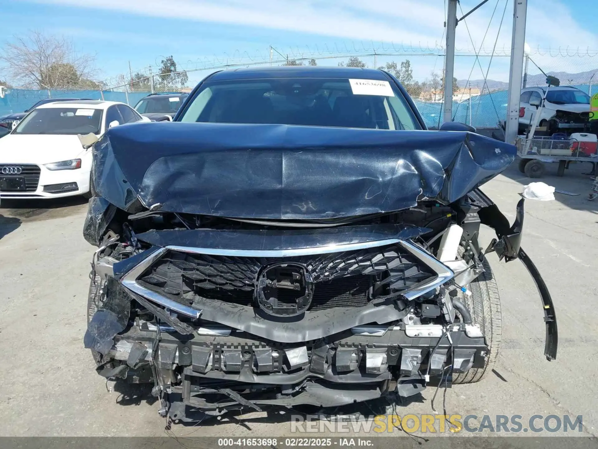 11 Photograph of a damaged car 5J8YD9H43NL001430 ACURA MDX 2022