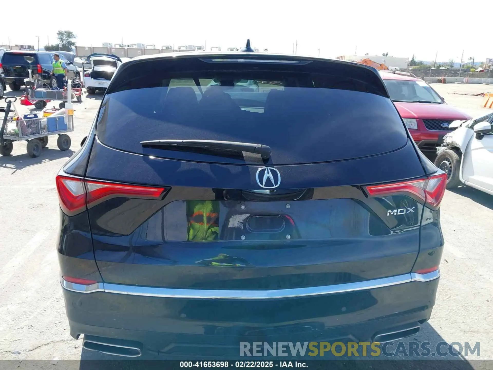 15 Photograph of a damaged car 5J8YD9H43NL001430 ACURA MDX 2022