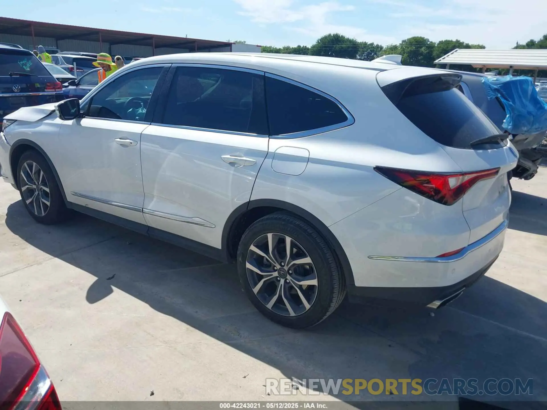 3 Photograph of a damaged car 5J8YD9H45NL011599 ACURA MDX 2022