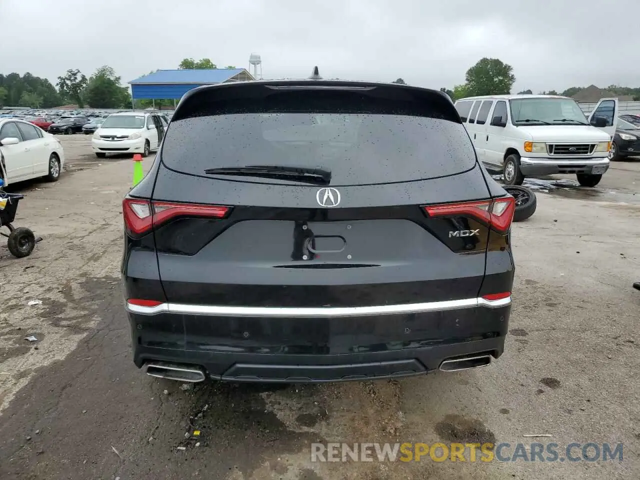 6 Photograph of a damaged car 5J8YD9H48NL009233 ACURA MDX 2022