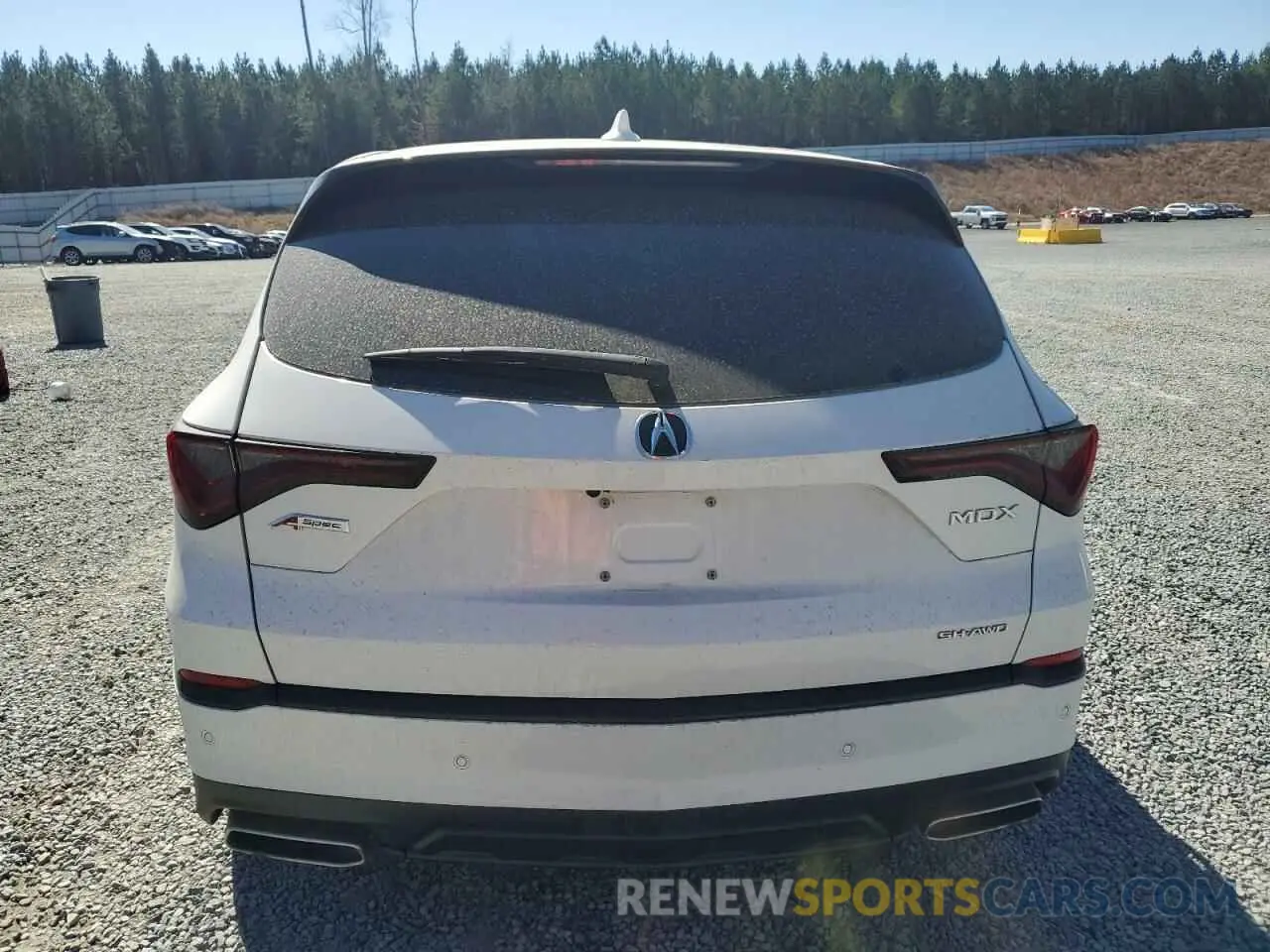 6 Photograph of a damaged car 5J8YE1H02NL032874 ACURA MDX 2022