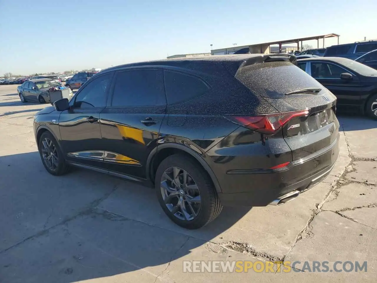 2 Photograph of a damaged car 5J8YE1H02NL033300 ACURA MDX 2022