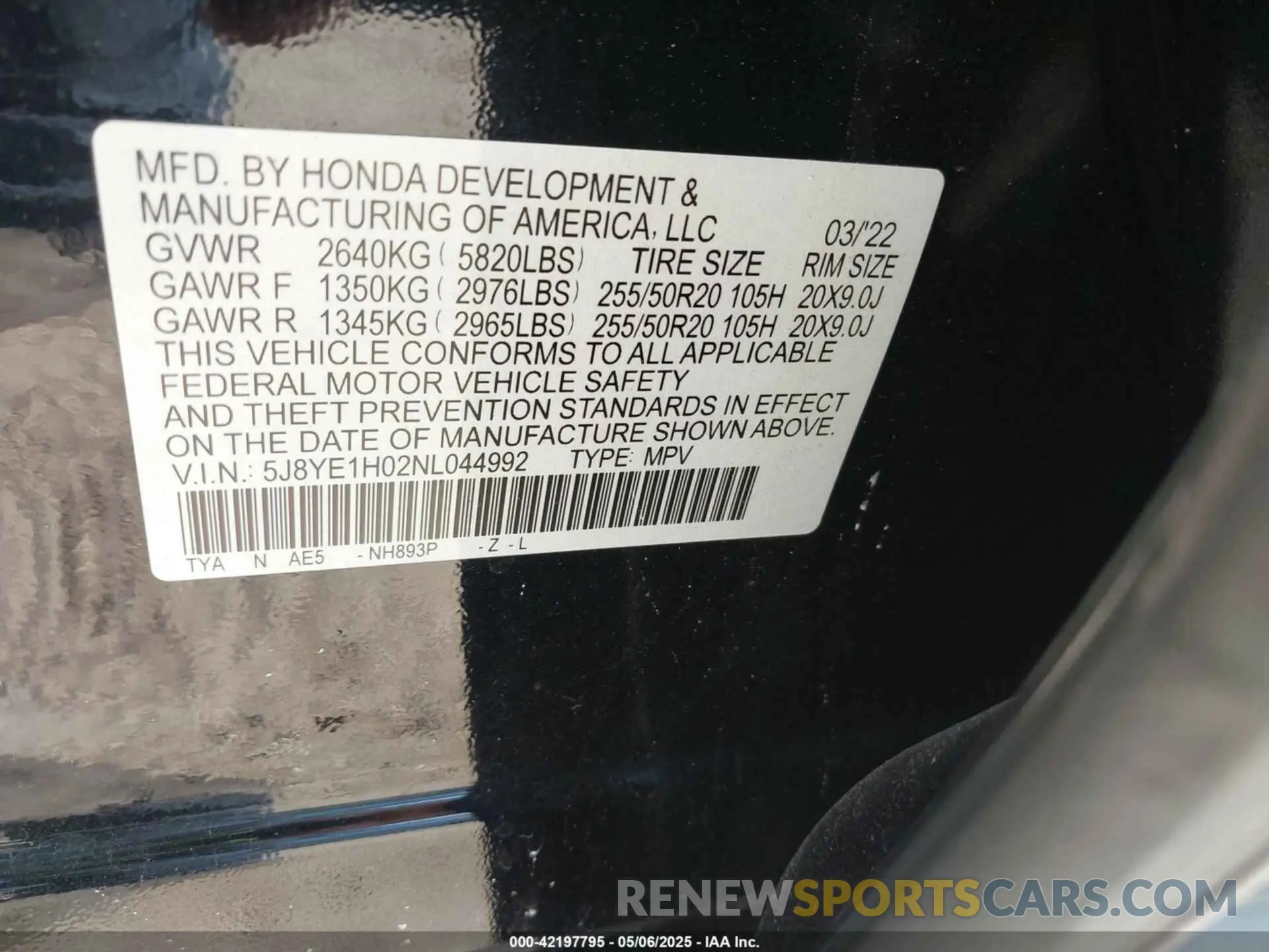 9 Photograph of a damaged car 5J8YE1H02NL044992 ACURA MDX 2022