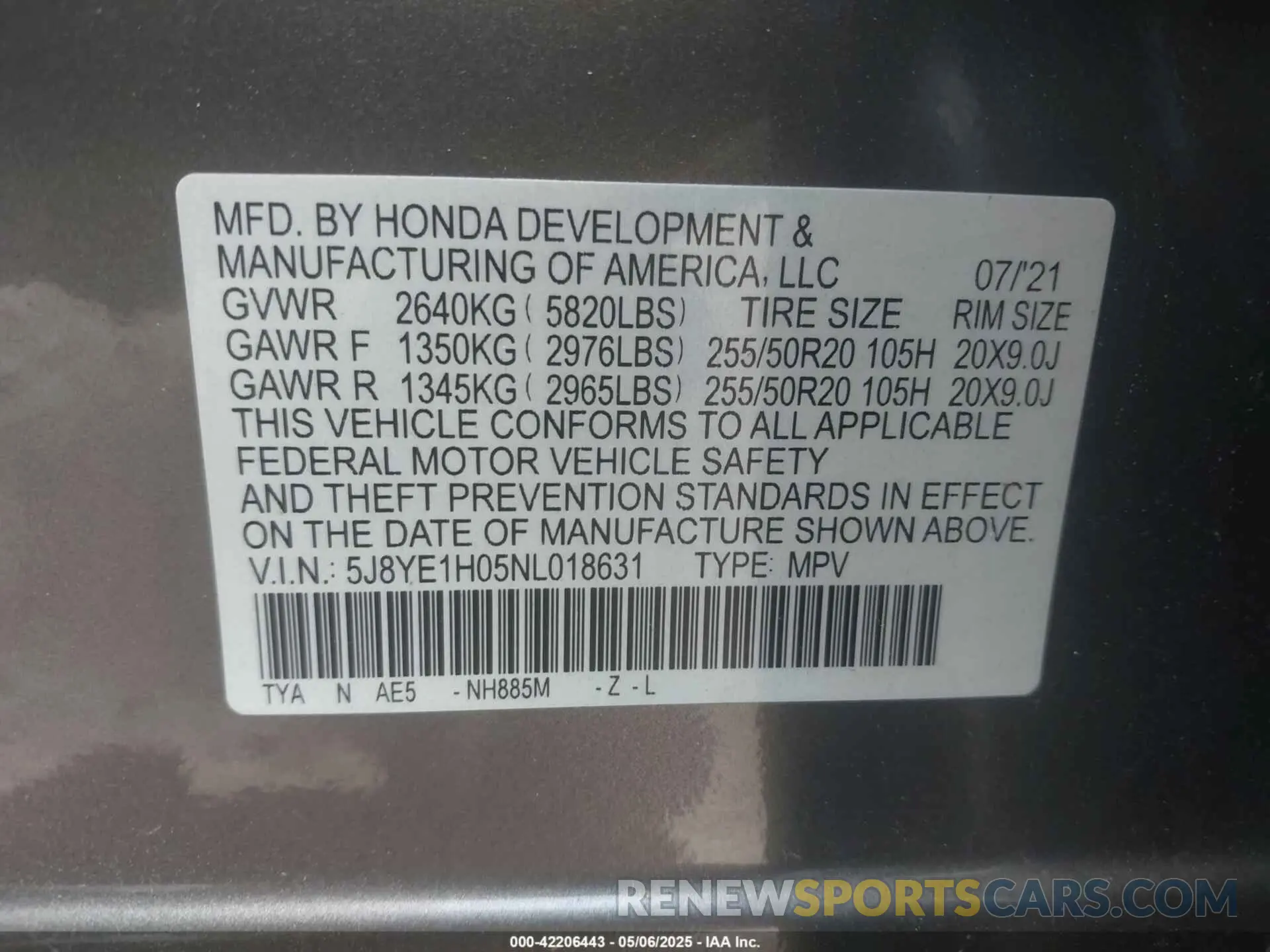 9 Photograph of a damaged car 5J8YE1H05NL018631 ACURA MDX 2022