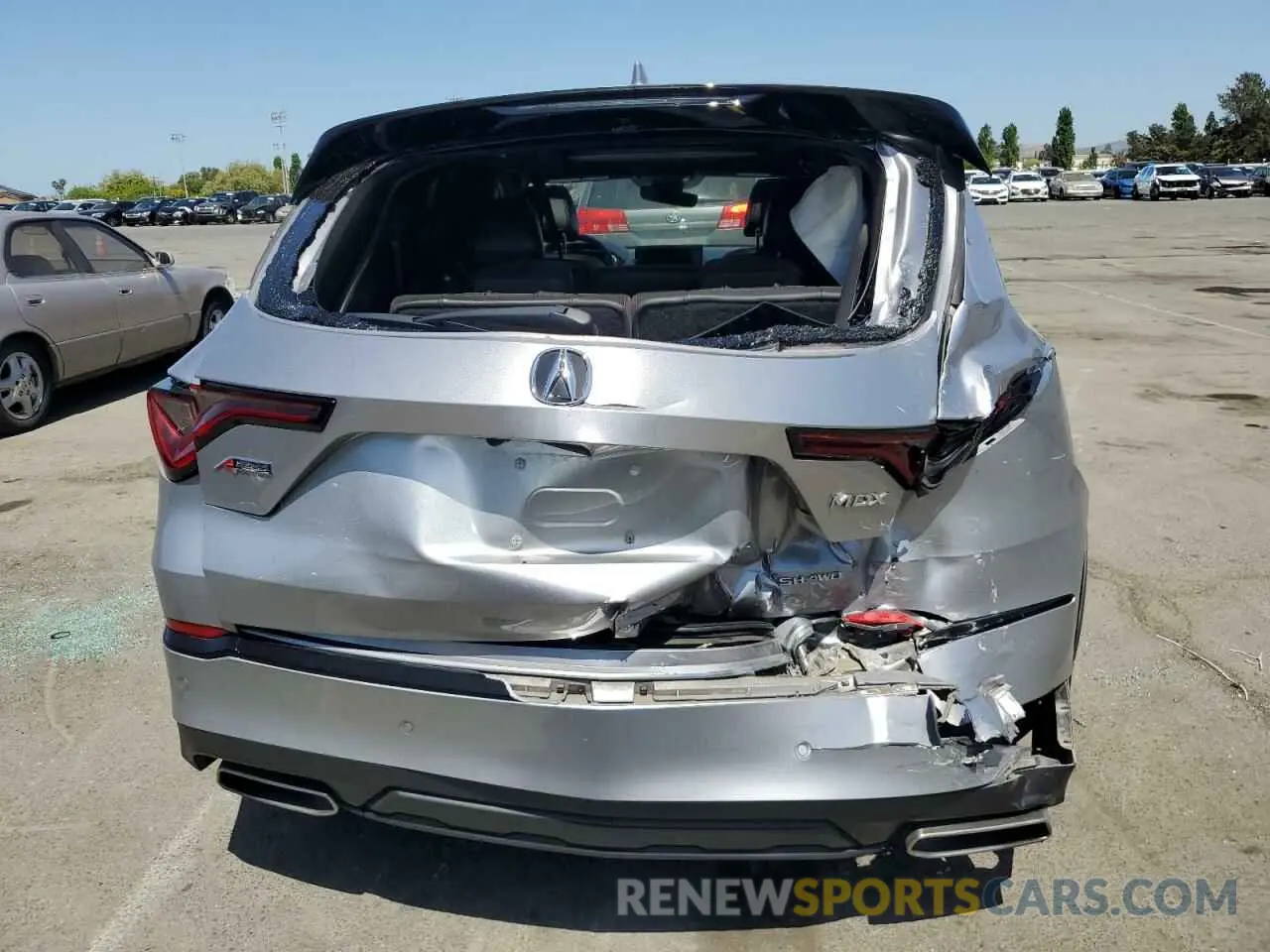 6 Photograph of a damaged car 5J8YE1H05NL024669 ACURA MDX 2022