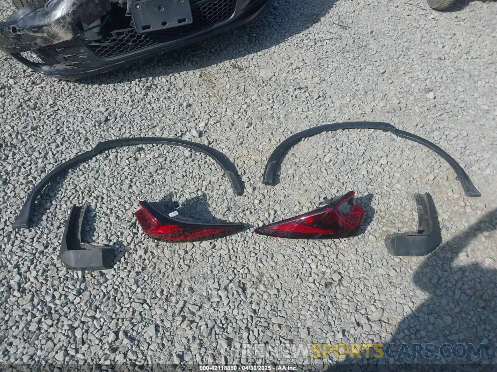 12 Photograph of a damaged car 5J8YE1H05NL044324 ACURA MDX 2022