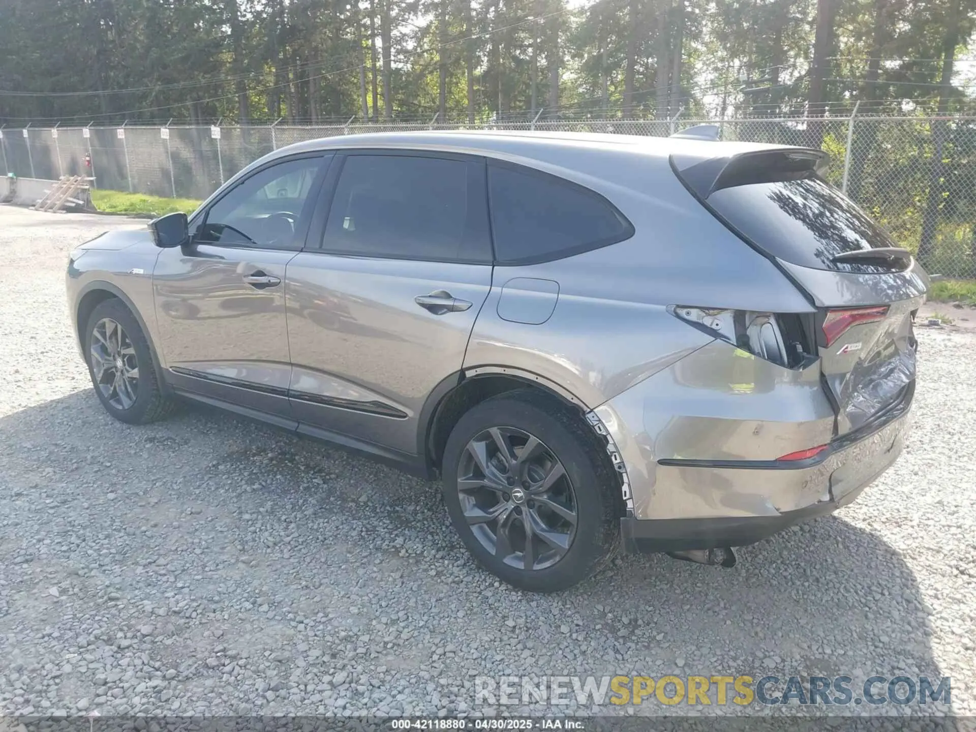 3 Photograph of a damaged car 5J8YE1H05NL044324 ACURA MDX 2022