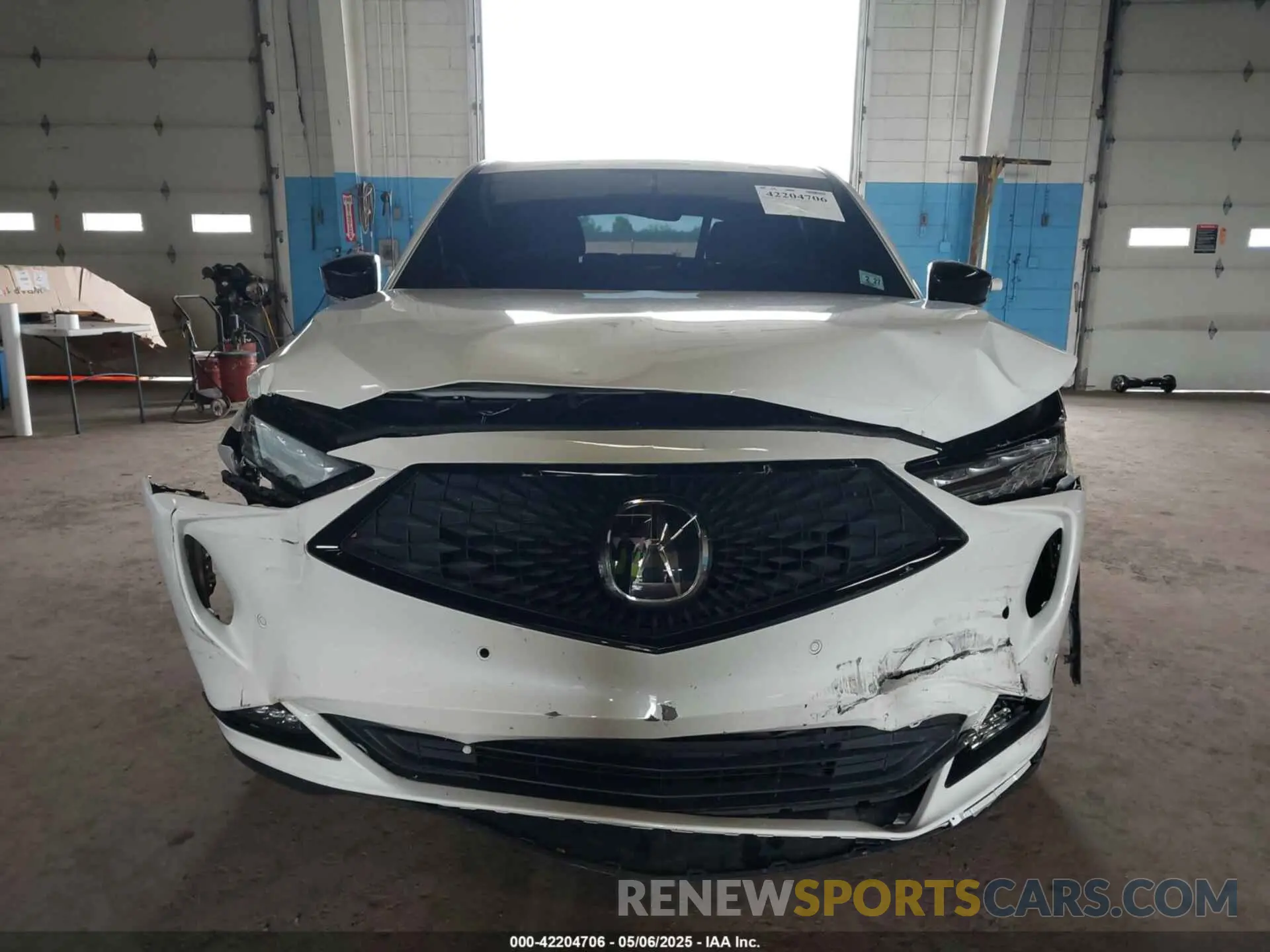 12 Photograph of a damaged car 5J8YE1H06NL038869 ACURA MDX 2022