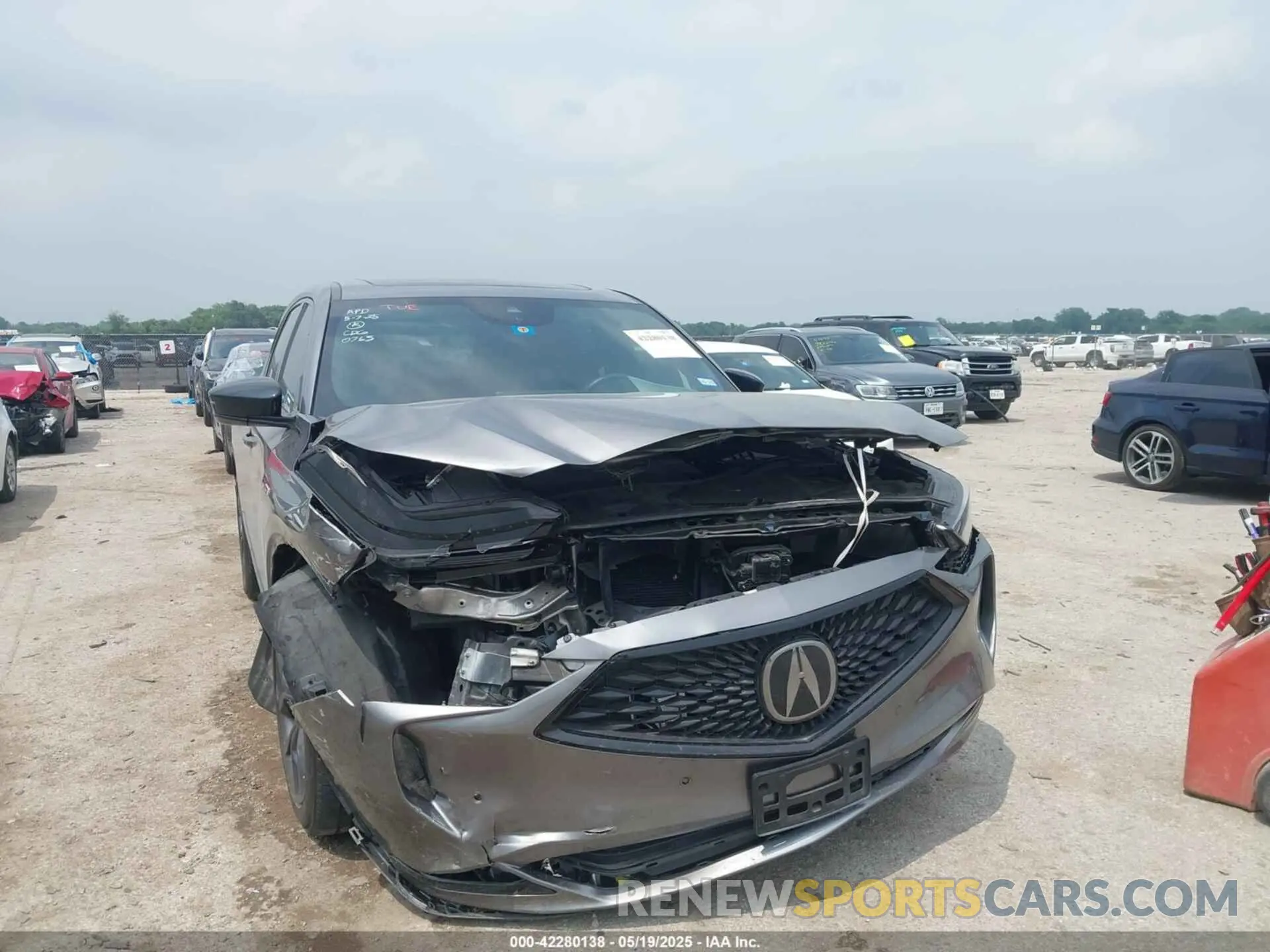 6 Photograph of a damaged car 5J8YE1H06NL050763 ACURA MDX 2022