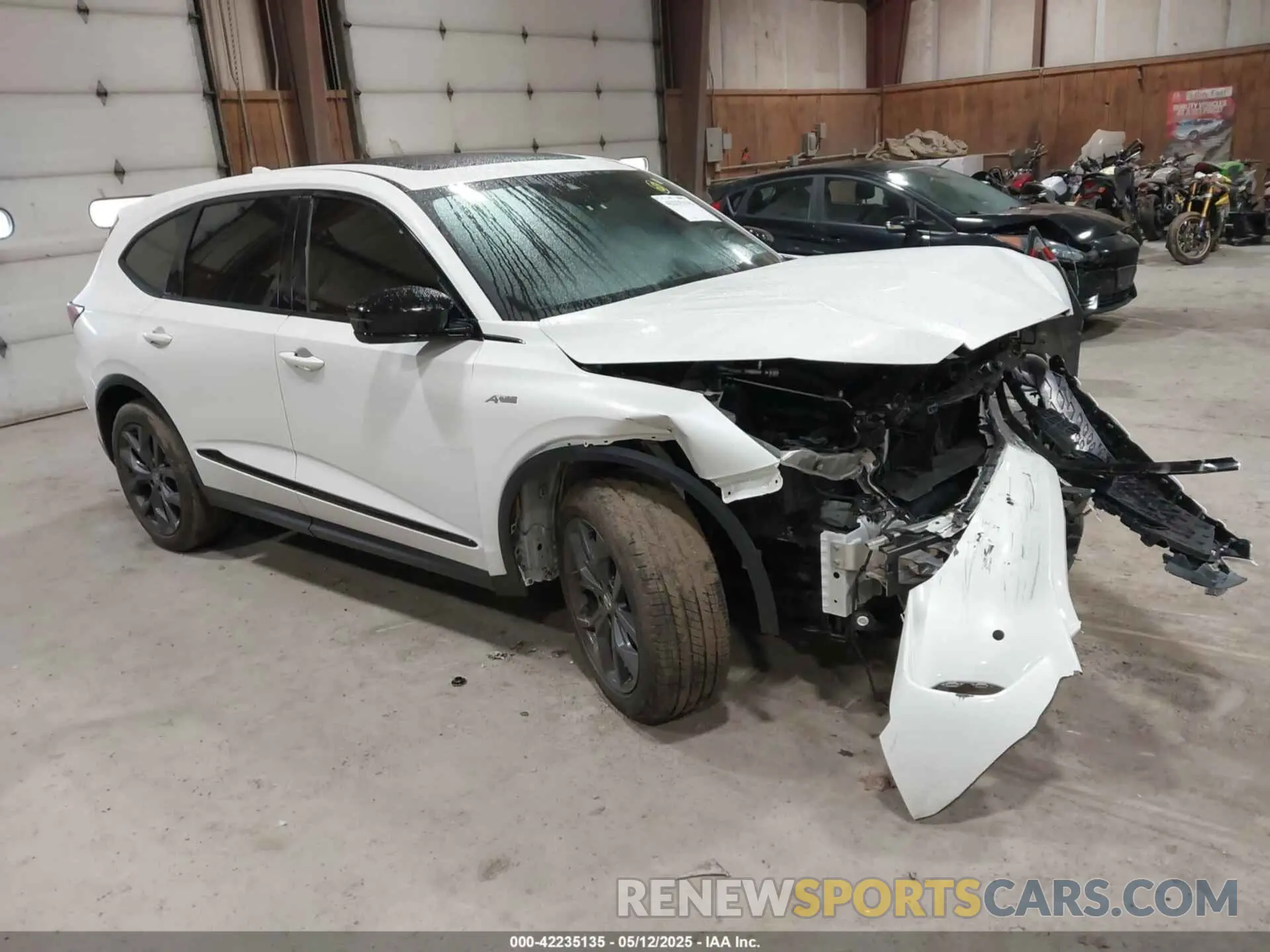 1 Photograph of a damaged car 5J8YE1H07NL033938 ACURA MDX 2022