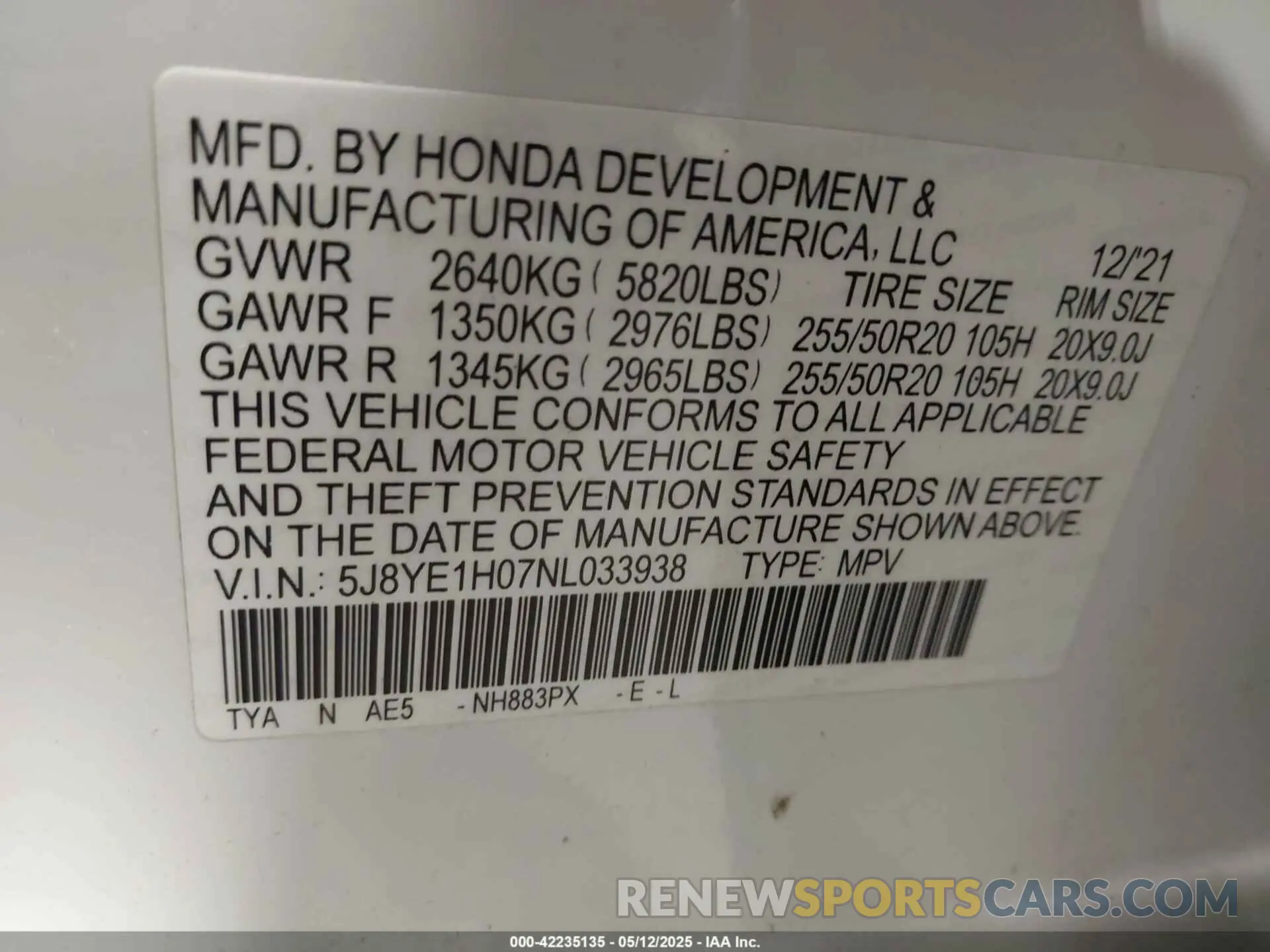 9 Photograph of a damaged car 5J8YE1H07NL033938 ACURA MDX 2022
