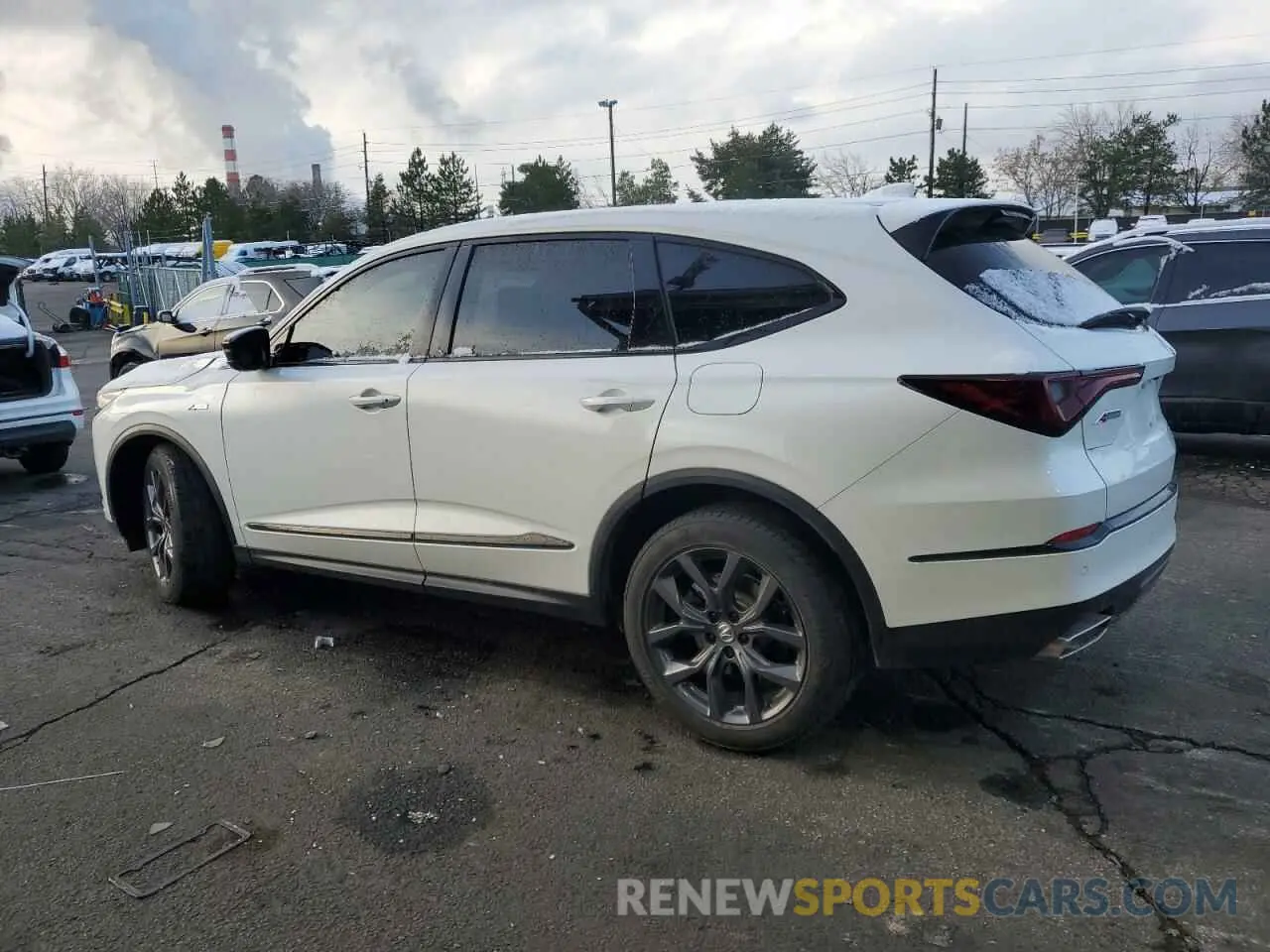 2 Photograph of a damaged car 5J8YE1H08NL036038 ACURA MDX 2022