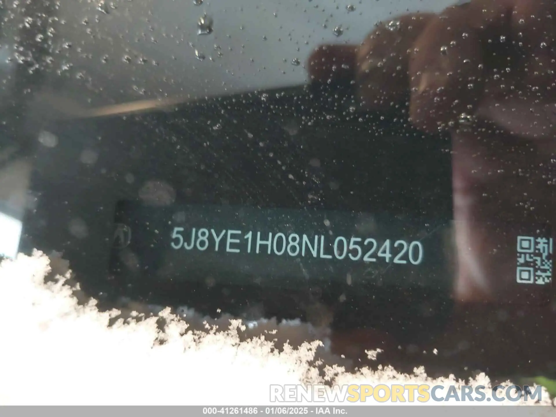 9 Photograph of a damaged car 5J8YE1H08NL052420 ACURA MDX 2022