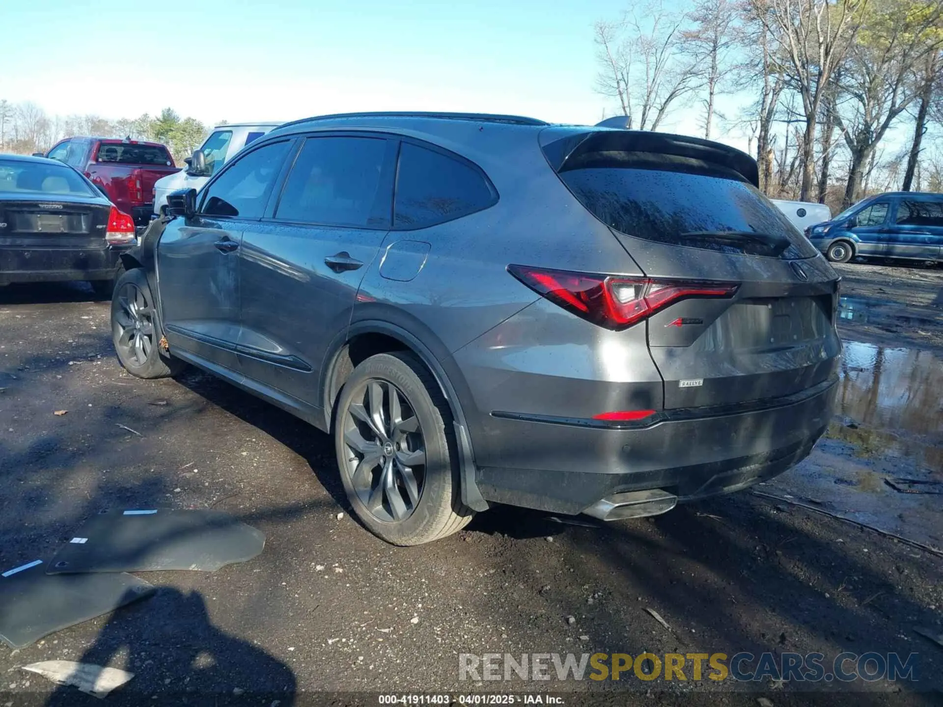 3 Photograph of a damaged car 5J8YE1H09NL035478 ACURA MDX 2022