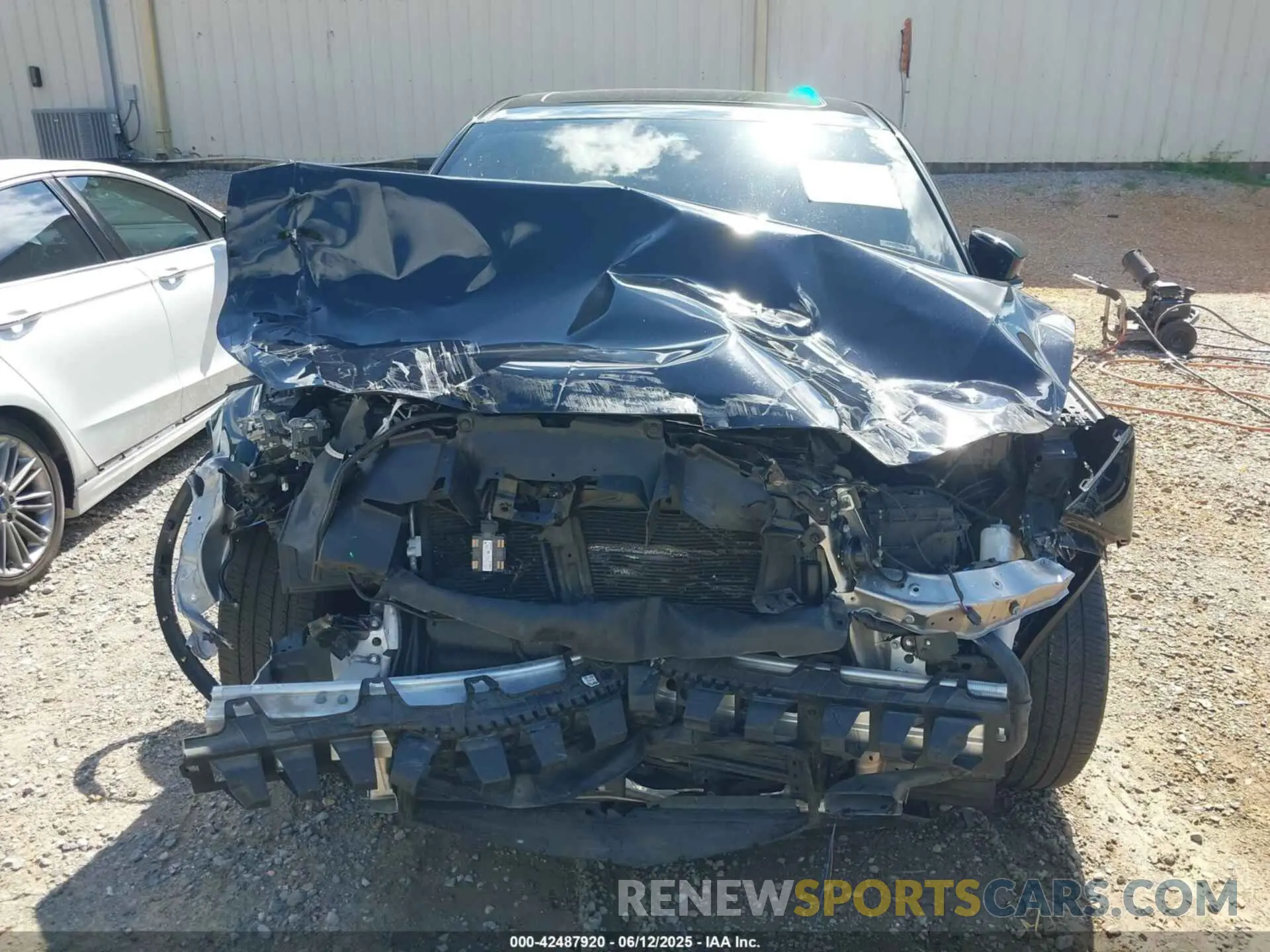 12 Photograph of a damaged car 5J8YE1H30NL012827 ACURA MDX 2022