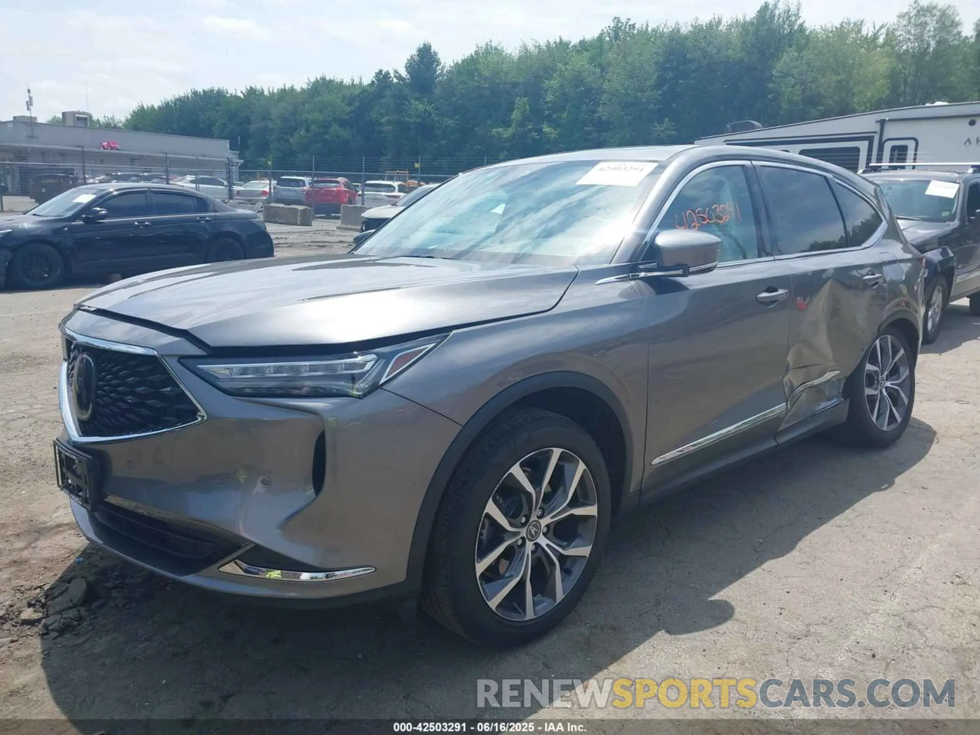 2 Photograph of a damaged car 5J8YE1H42NL025104 ACURA MDX 2022