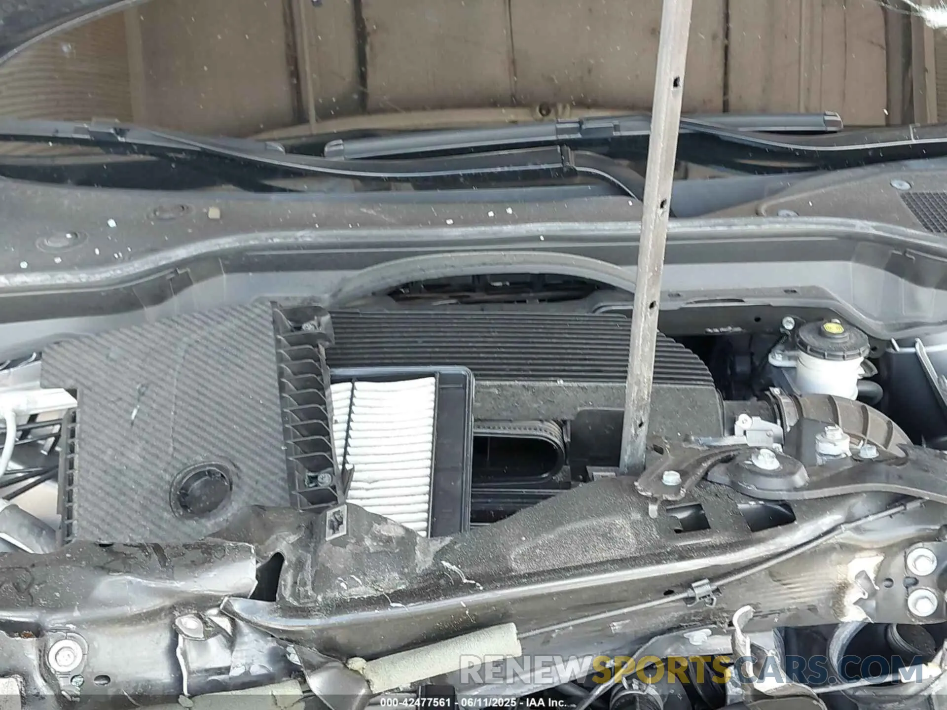 10 Photograph of a damaged car 5J8YE1H45NL027204 ACURA MDX 2022