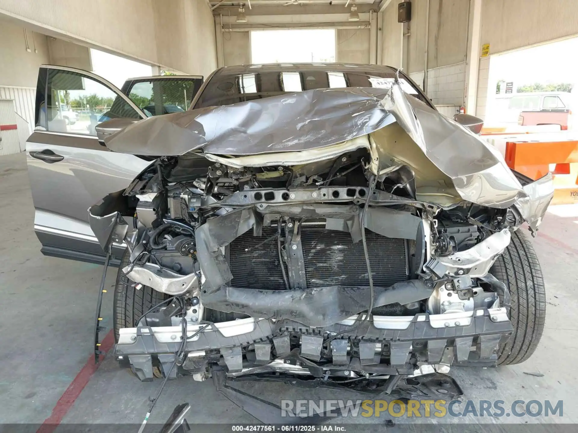 13 Photograph of a damaged car 5J8YE1H45NL027204 ACURA MDX 2022