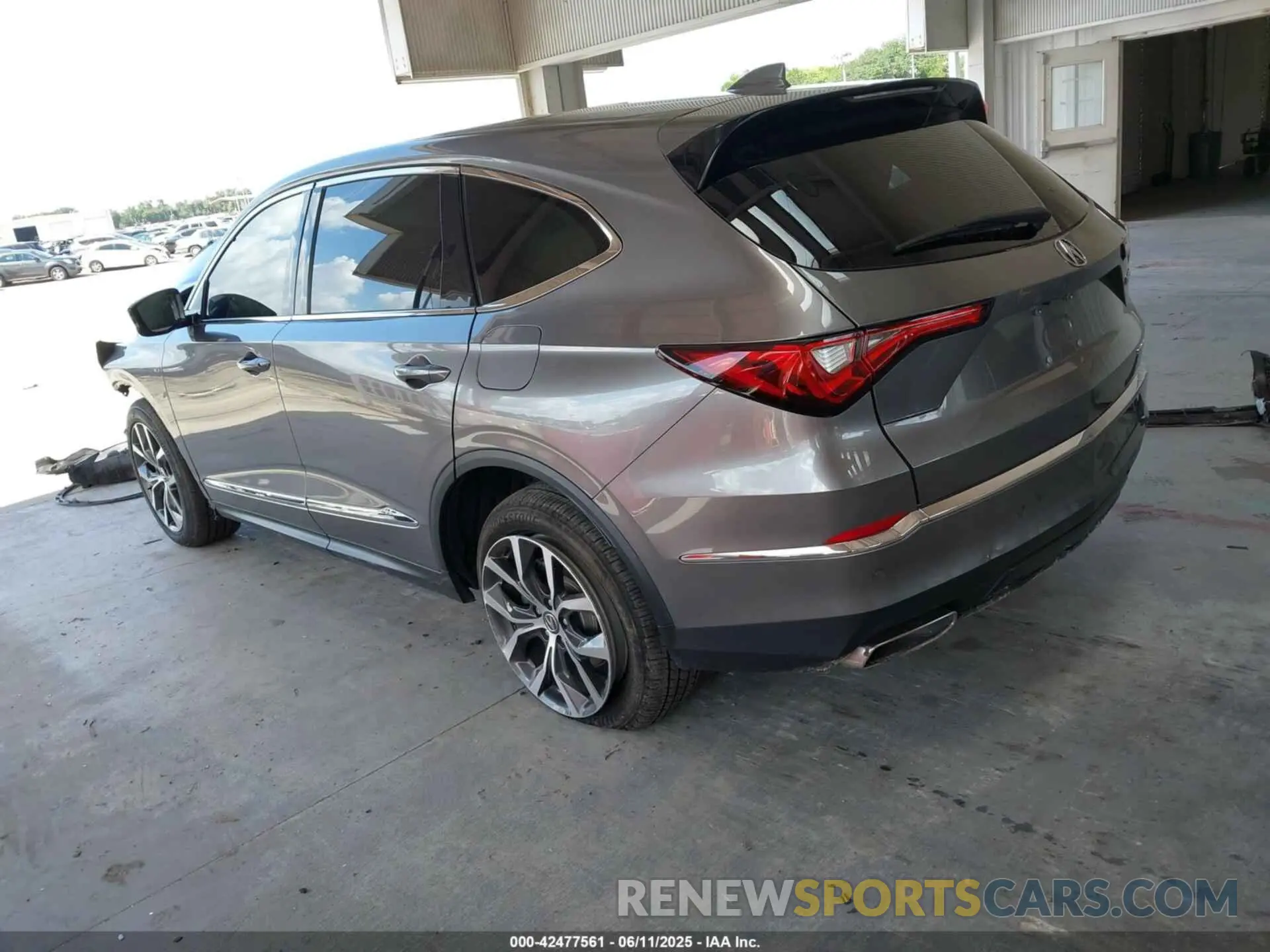 3 Photograph of a damaged car 5J8YE1H45NL027204 ACURA MDX 2022