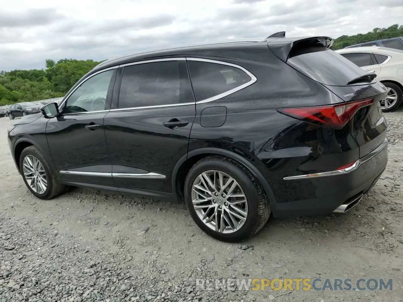 2 Photograph of a damaged car 5J8YE1H80NL035696 ACURA MDX 2022