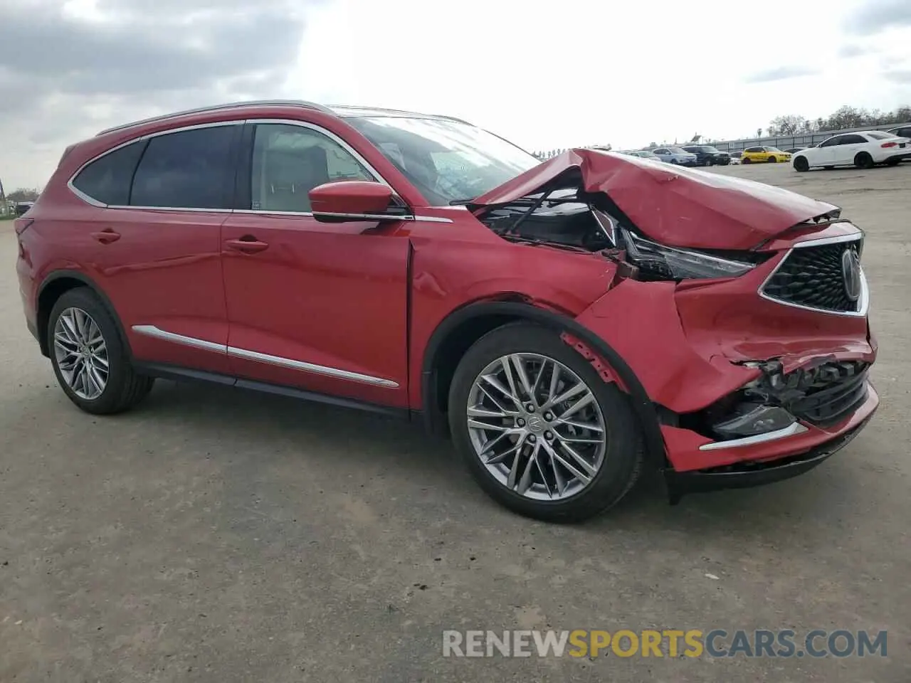 4 Photograph of a damaged car 5J8YE1H87NL041057 ACURA MDX 2022