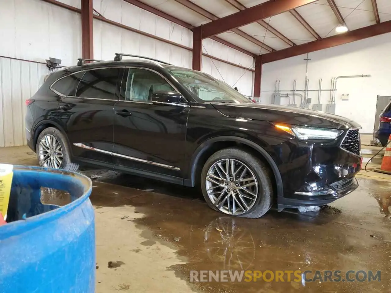 4 Photograph of a damaged car 5J8YE1H88NL018502 ACURA MDX 2022
