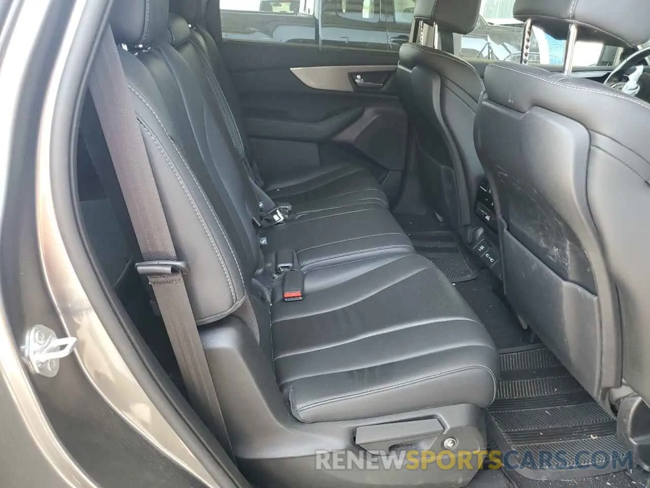 11 Photograph of a damaged car 5J8YD9H42PL002247 ACURA MDX 2023