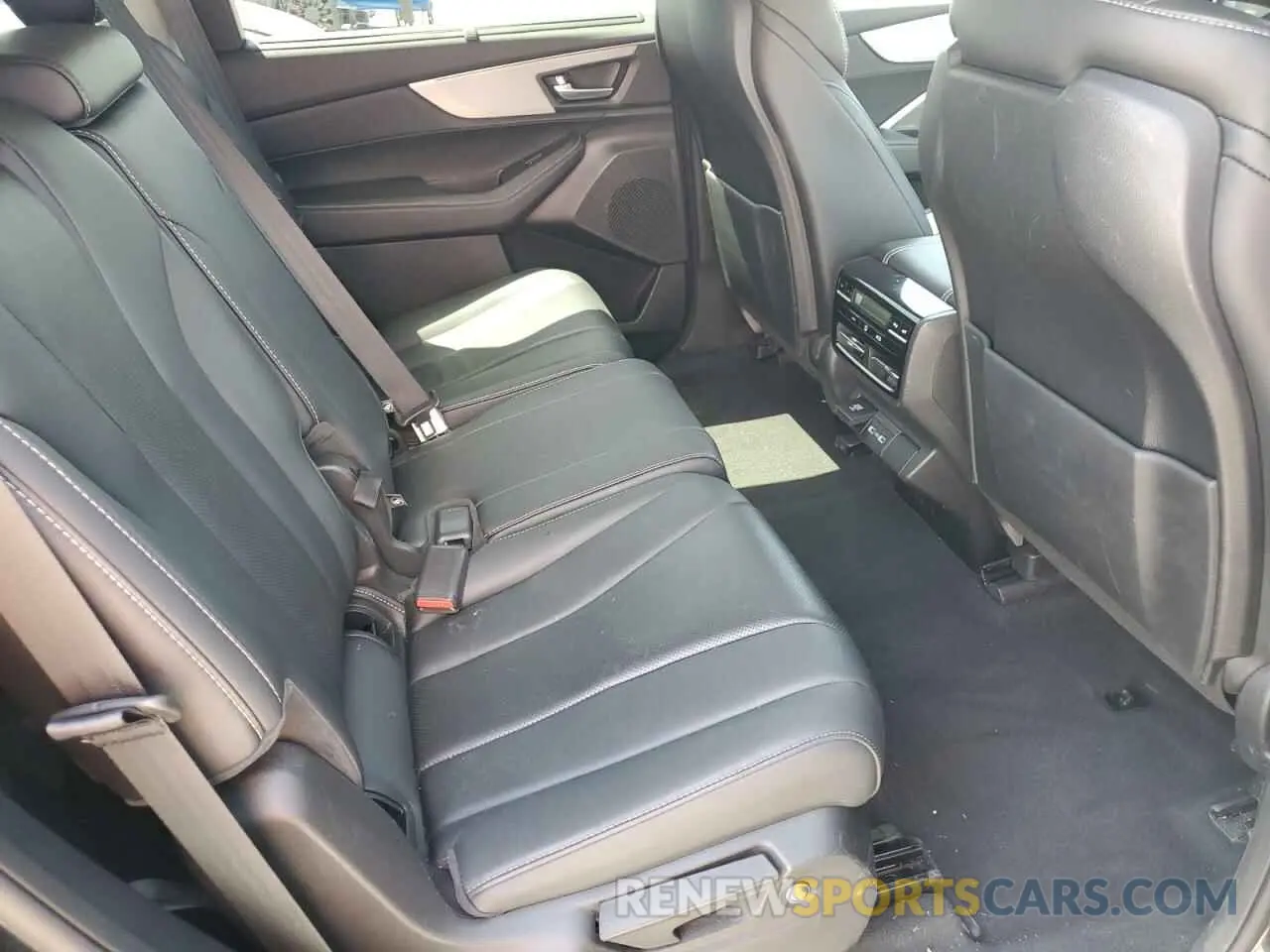 11 Photograph of a damaged car 5J8YD9H45PL002520 ACURA MDX 2023
