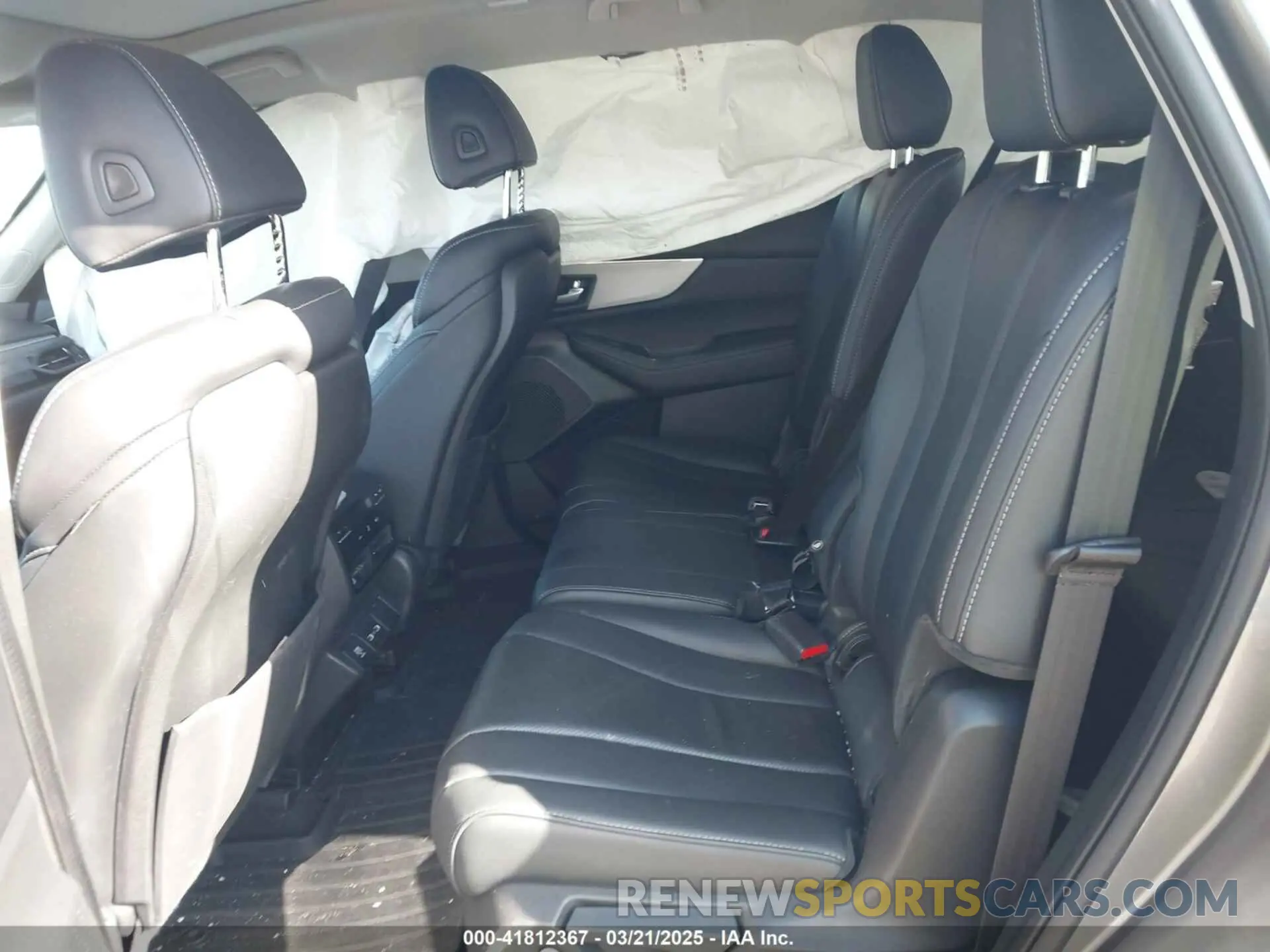 8 Photograph of a damaged car 5J8YD9H45PL006079 ACURA MDX 2023