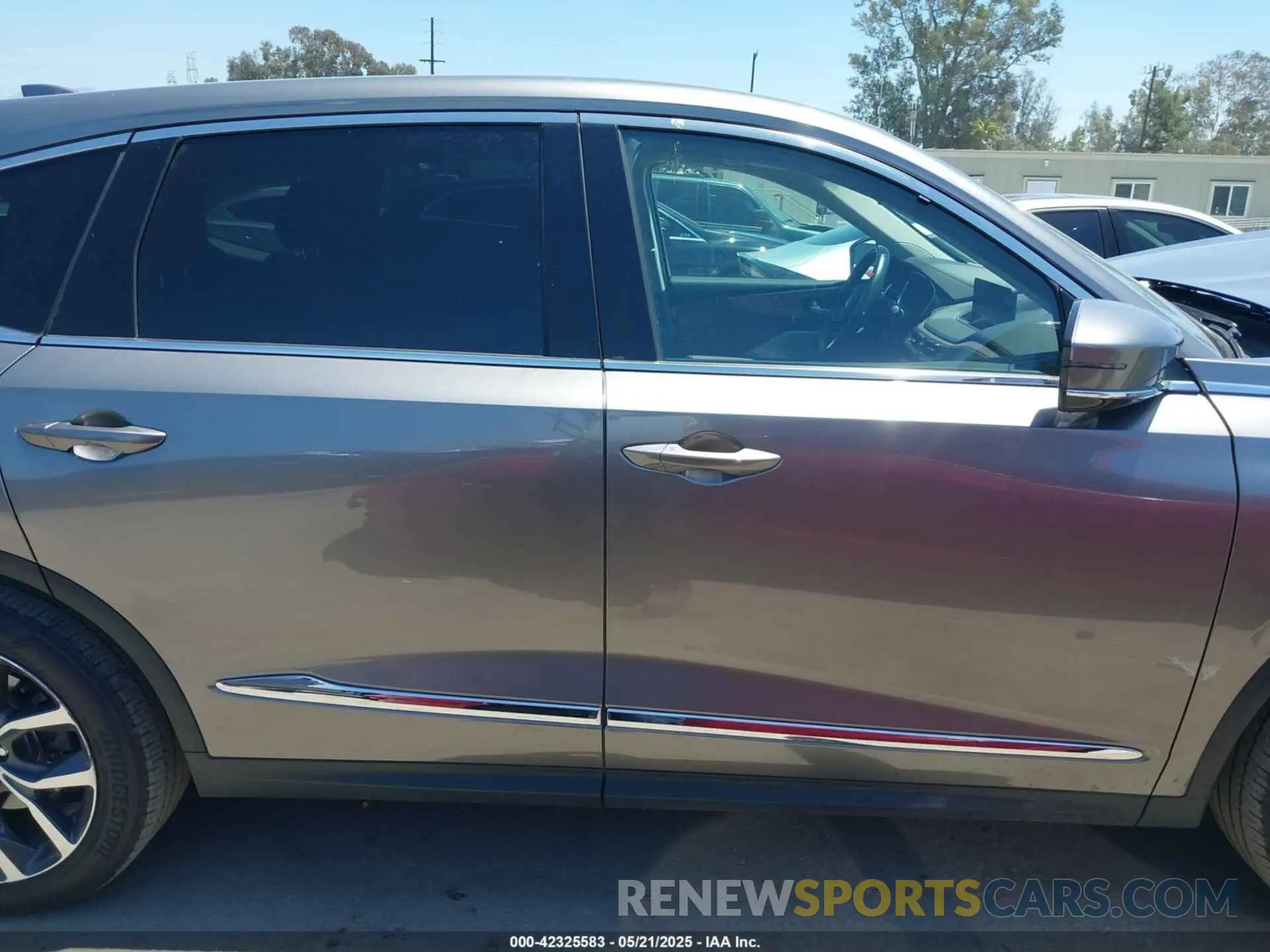 13 Photograph of a damaged car 5J8YD9H4XPL005963 ACURA MDX 2023