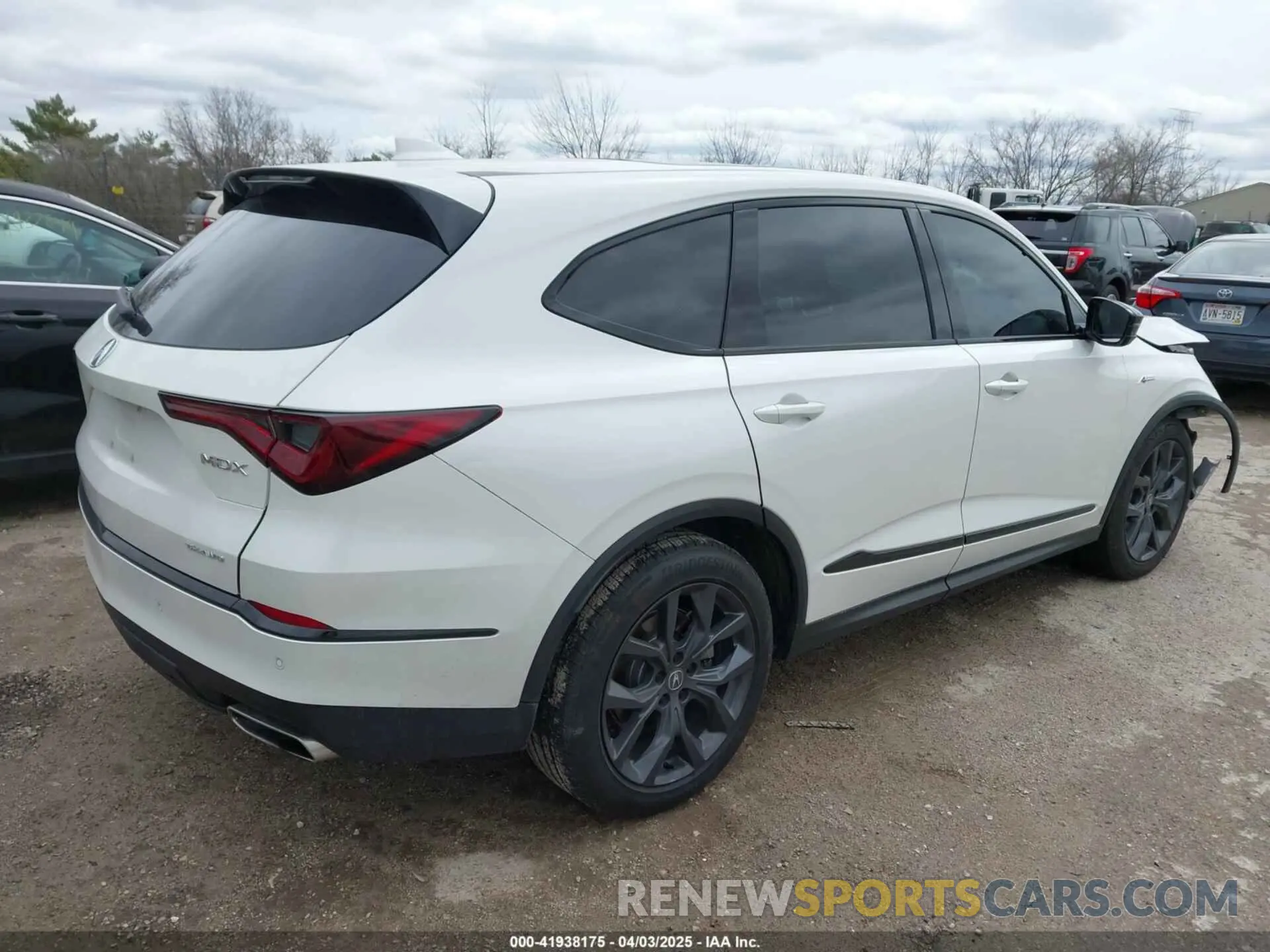 4 Photograph of a damaged car 5J8YE1H00PL030513 ACURA MDX 2023