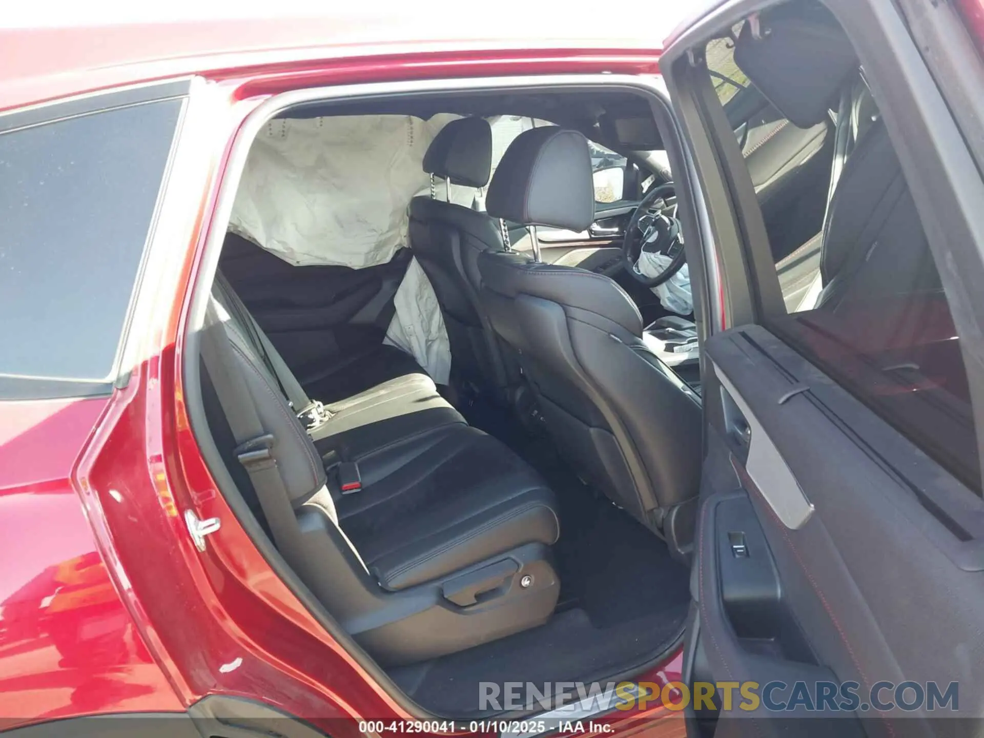 8 Photograph of a damaged car 5J8YE1H01PL030441 ACURA MDX 2023