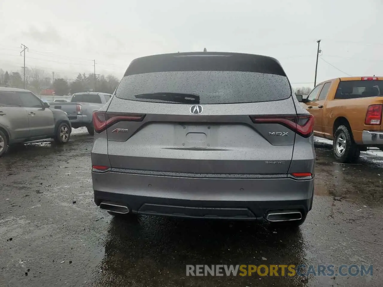 6 Photograph of a damaged car 5J8YE1H02PL026981 ACURA MDX 2023