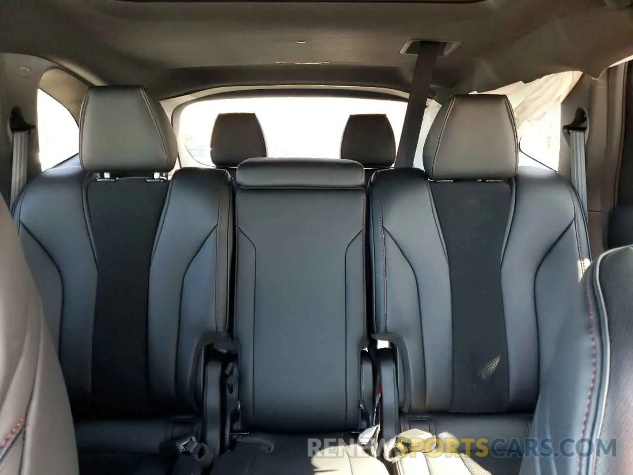 10 Photograph of a damaged car 5J8YE1H06PL801136 ACURA MDX 2023