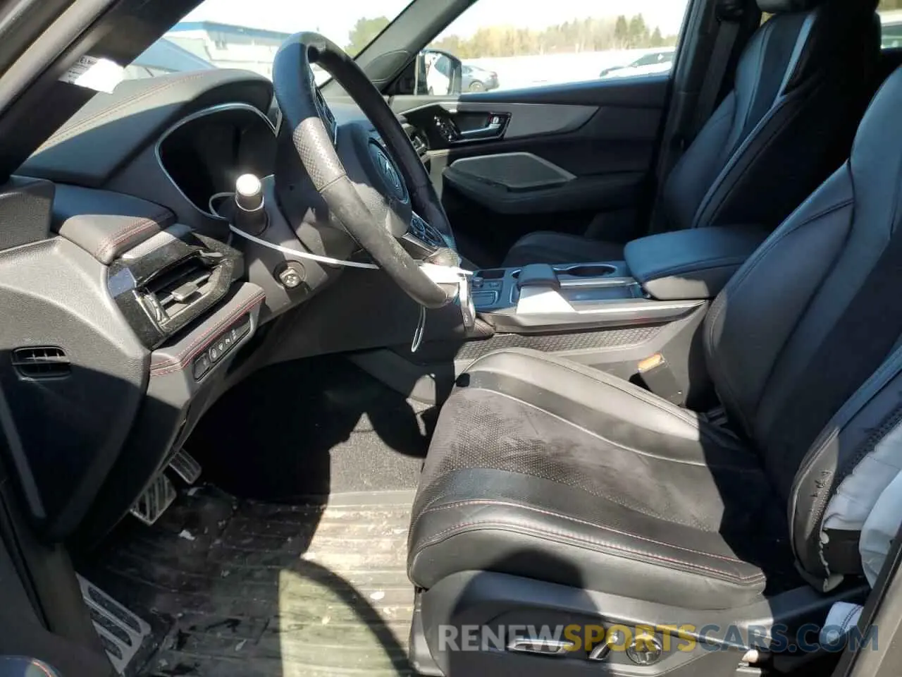 7 Photograph of a damaged car 5J8YE1H06PL801136 ACURA MDX 2023