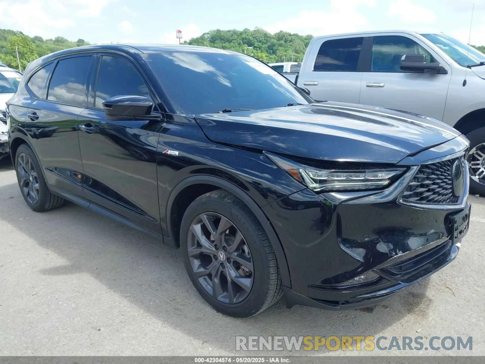 1 Photograph of a damaged car 5J8YE1H07PL009612 ACURA MDX 2023
