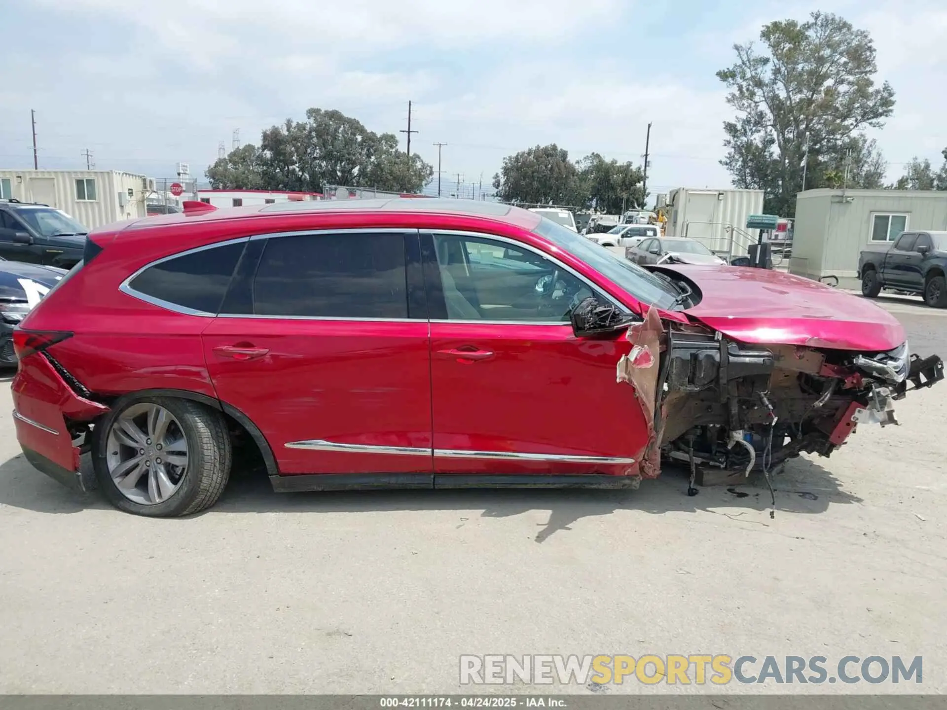 14 Photograph of a damaged car 5J8YE1H31PL007235 ACURA MDX 2023