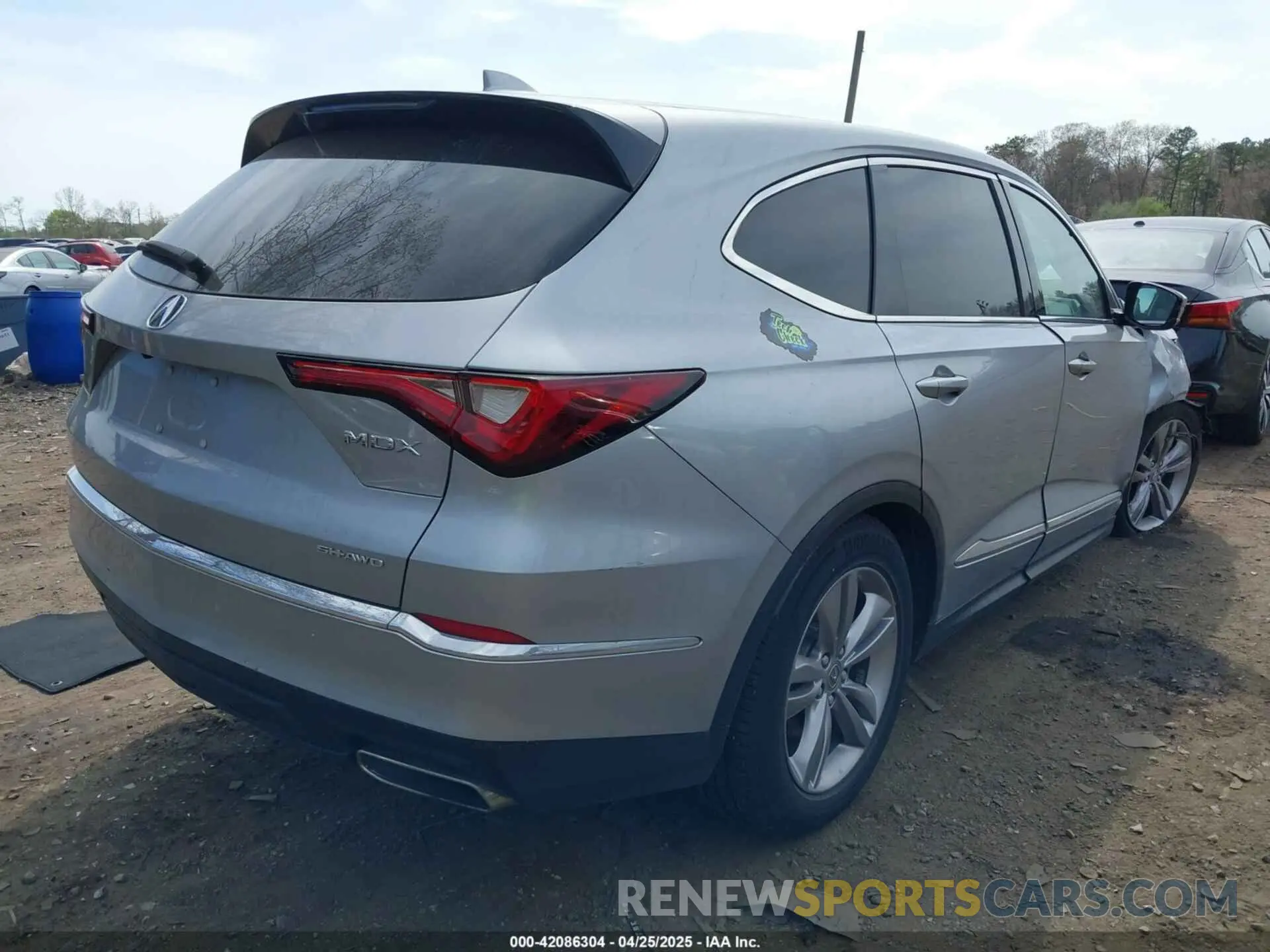 4 Photograph of a damaged car 5J8YE1H35PL009408 ACURA MDX 2023