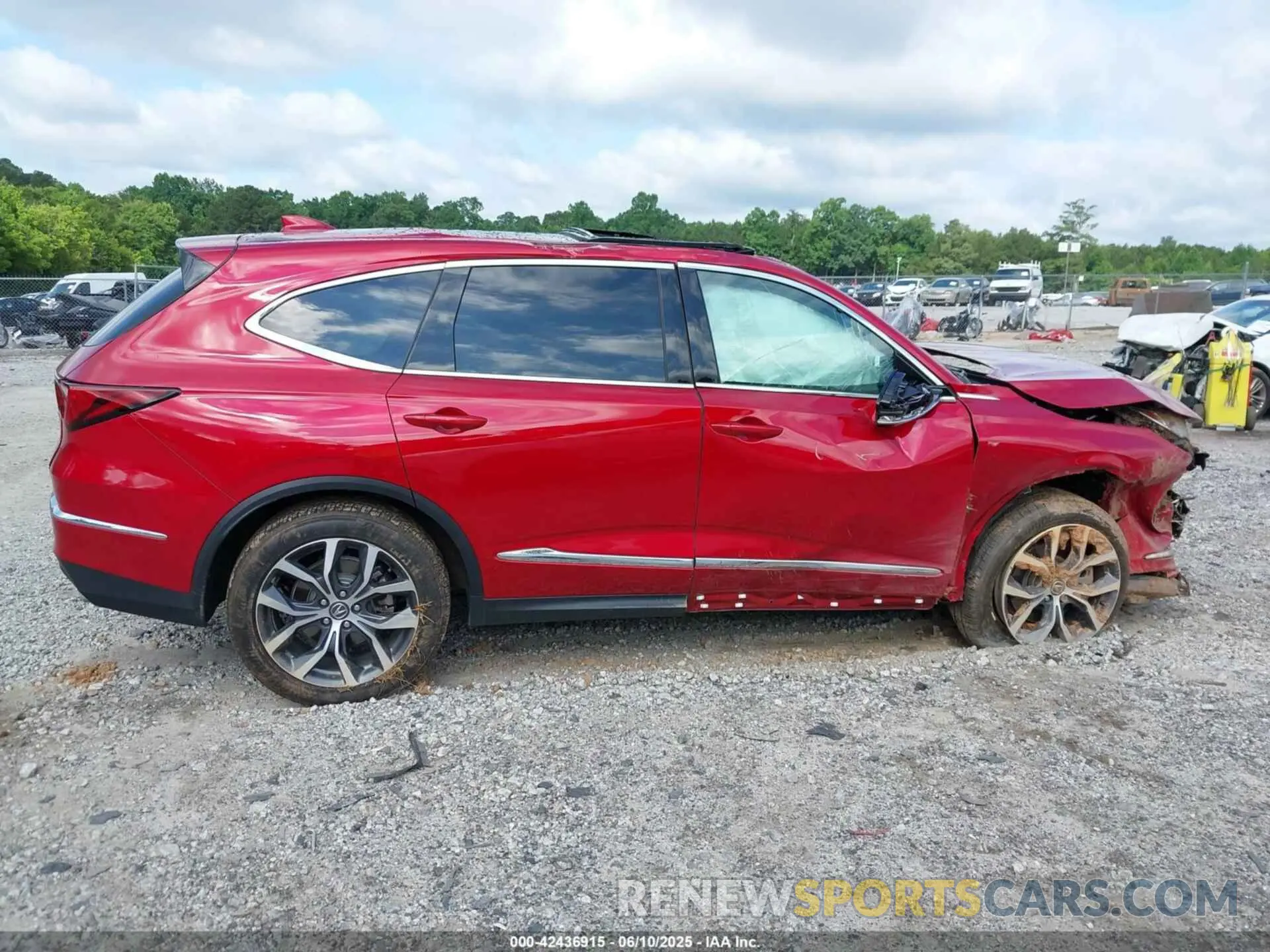 14 Photograph of a damaged car 5J8YE1H40PL007347 ACURA MDX 2023