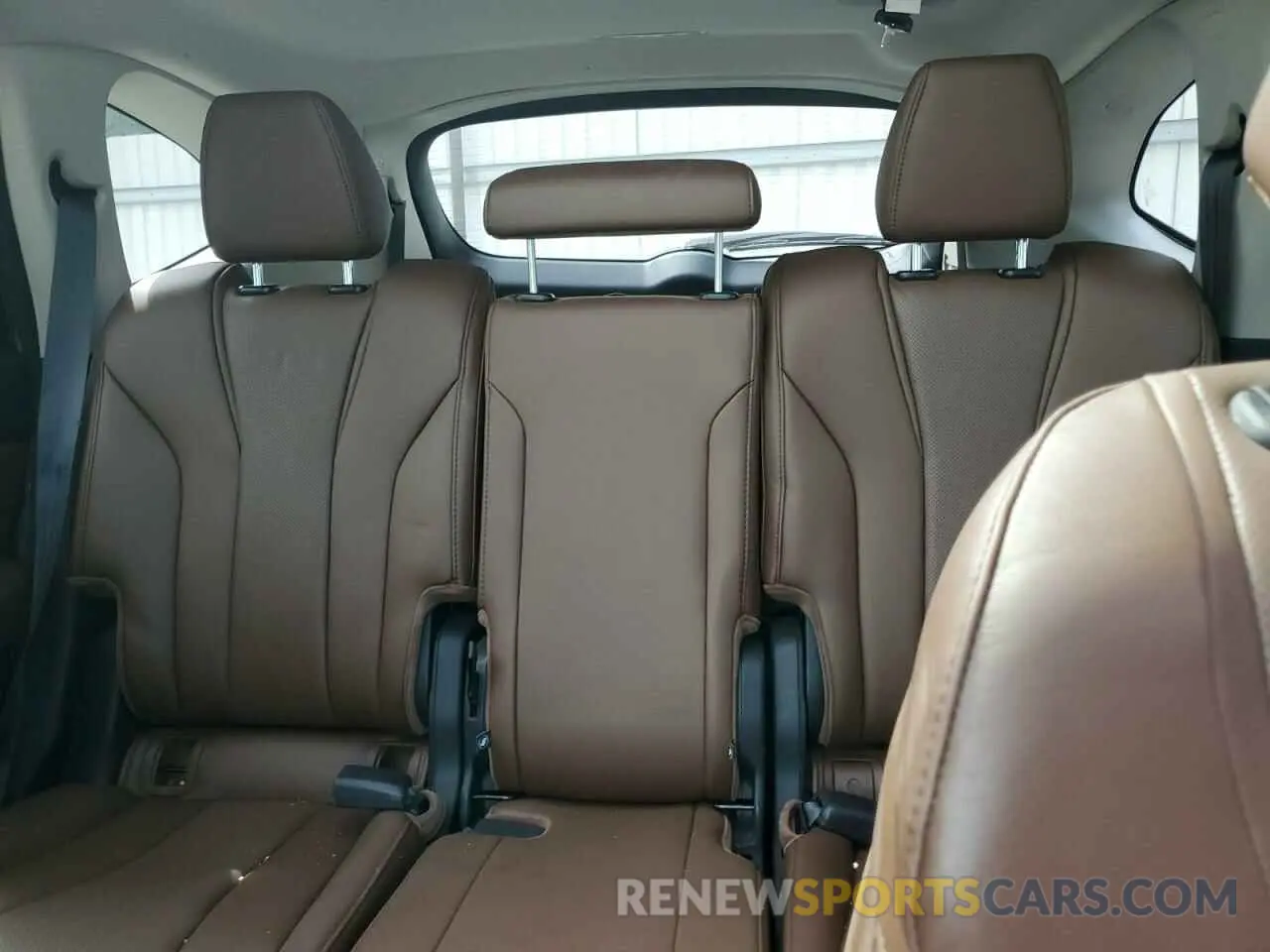 10 Photograph of a damaged car 5J8YE1H45PL003309 ACURA MDX 2023