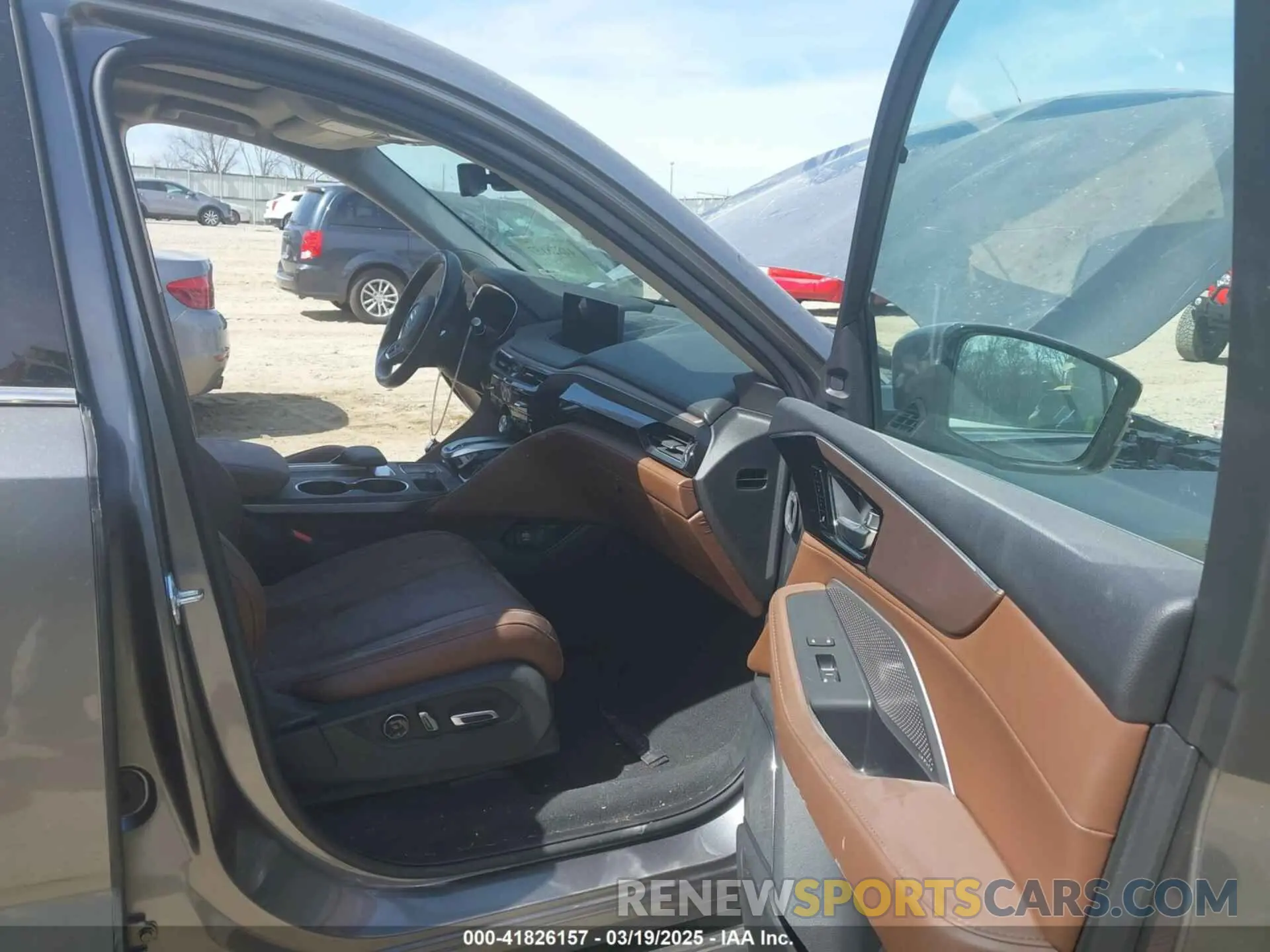 5 Photograph of a damaged car 5J8YE1H45PL024130 ACURA MDX 2023