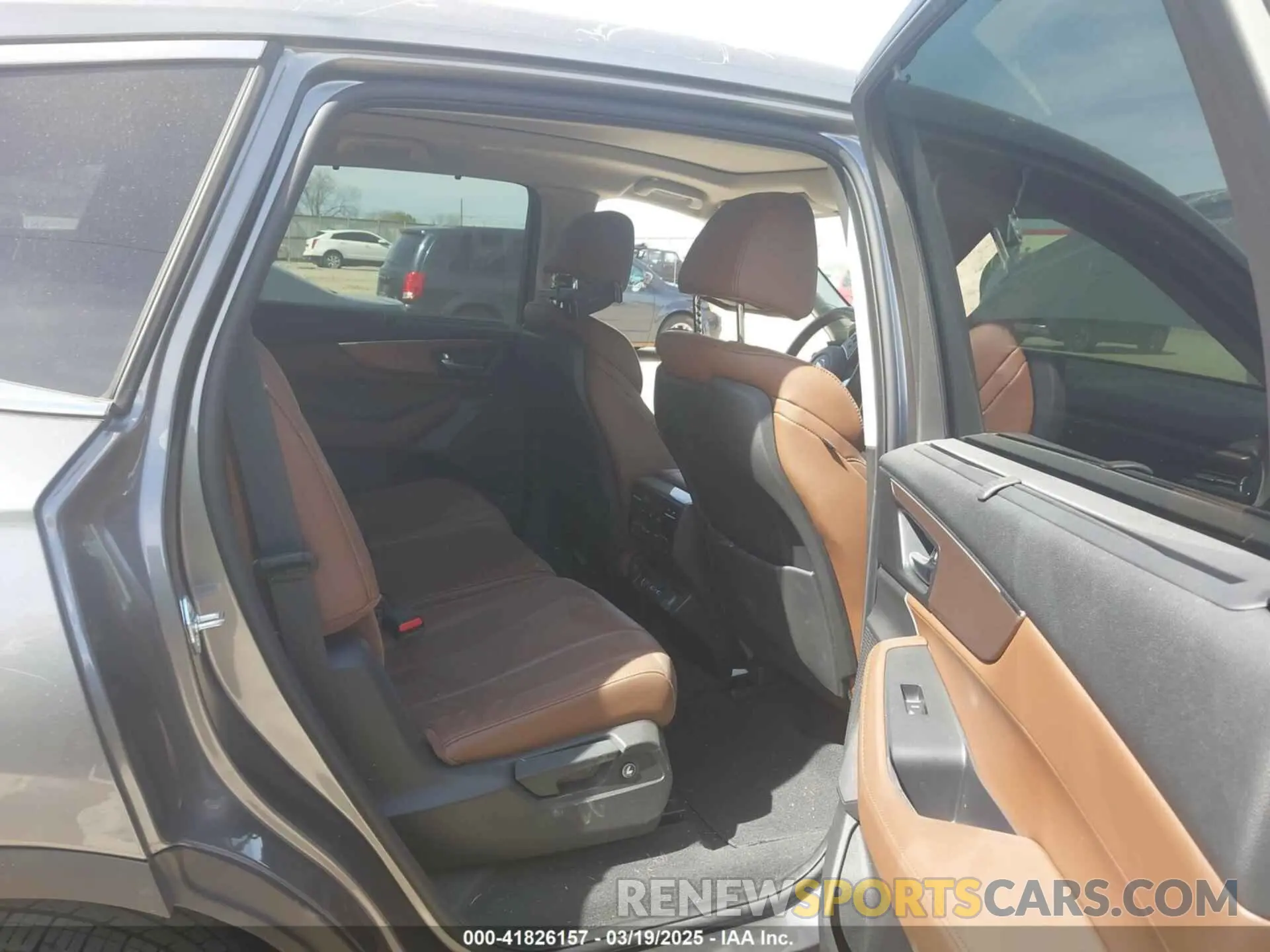 8 Photograph of a damaged car 5J8YE1H45PL024130 ACURA MDX 2023