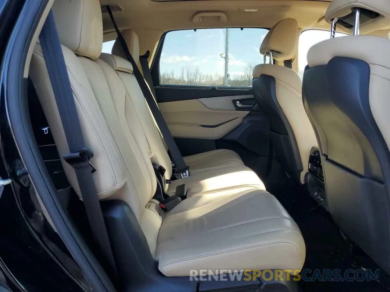 11 Photograph of a damaged car 5J8YE1H45PL035564 ACURA MDX 2023