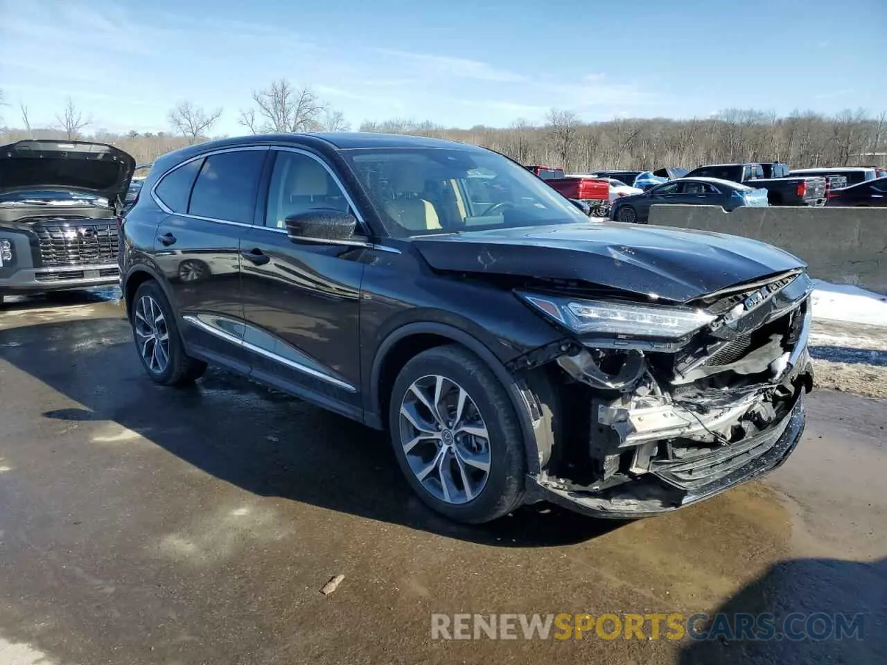 4 Photograph of a damaged car 5J8YE1H45PL035564 ACURA MDX 2023