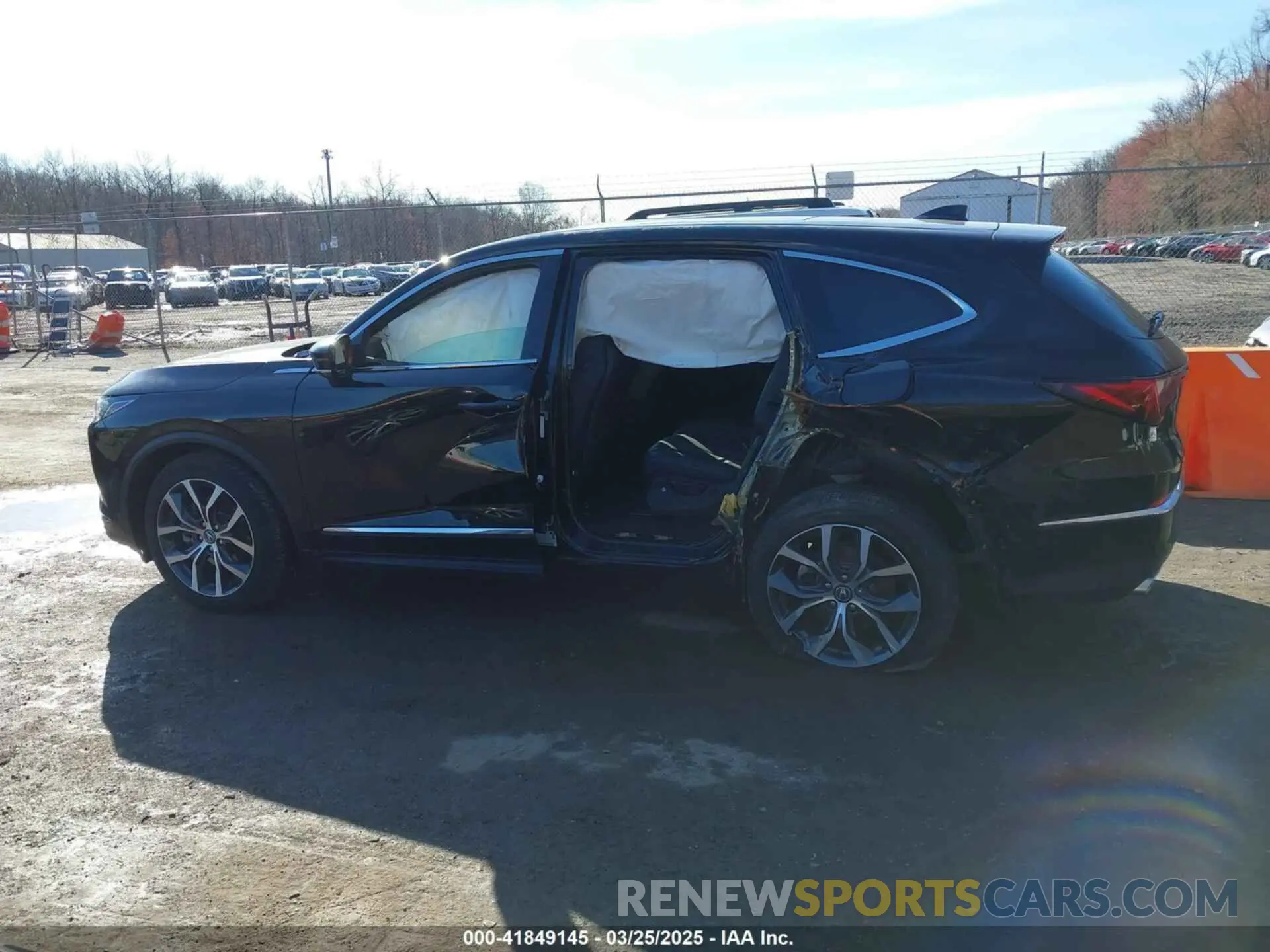 14 Photograph of a damaged car 5J8YE1H47PL018815 ACURA MDX 2023