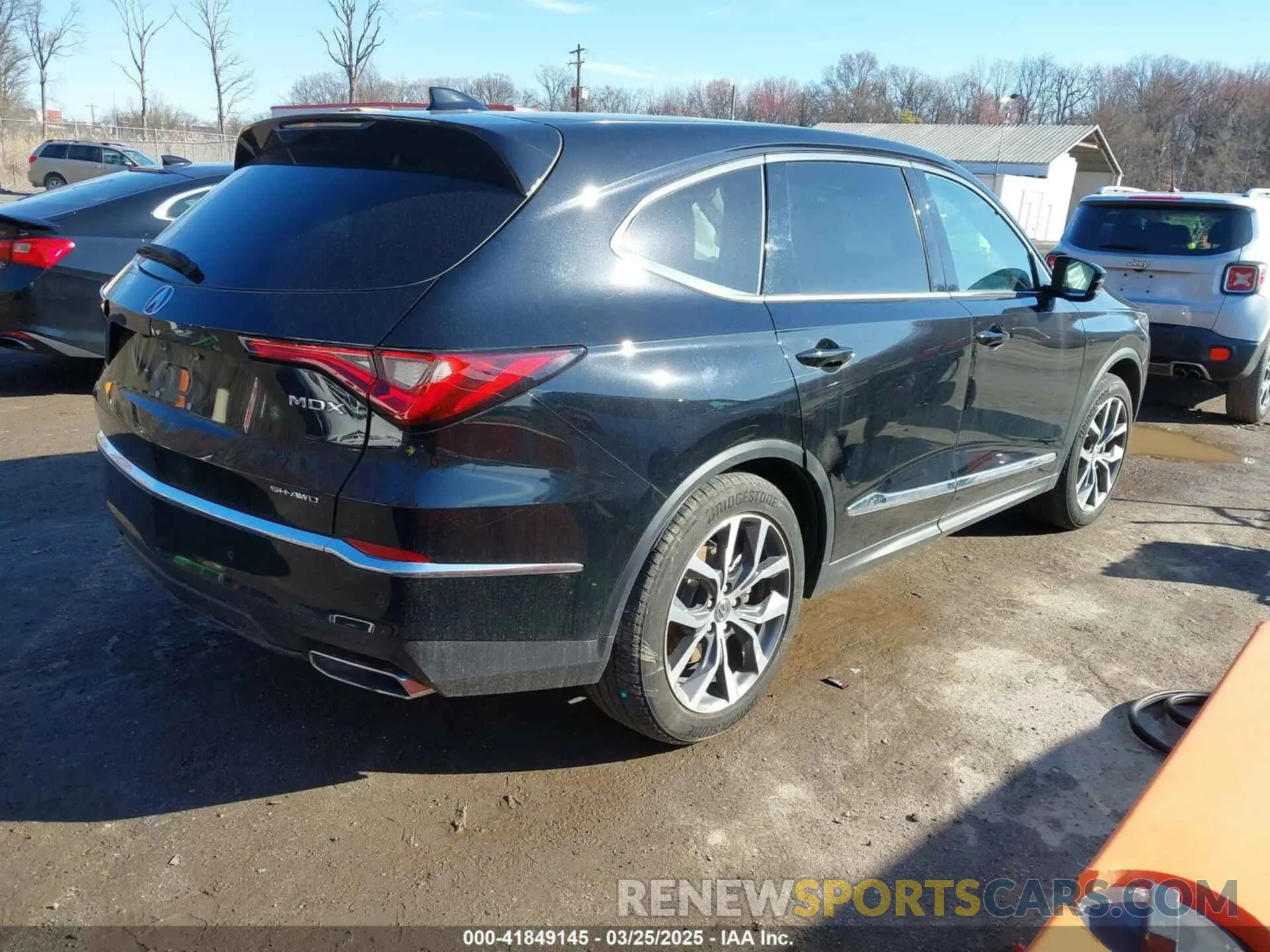 4 Photograph of a damaged car 5J8YE1H47PL018815 ACURA MDX 2023