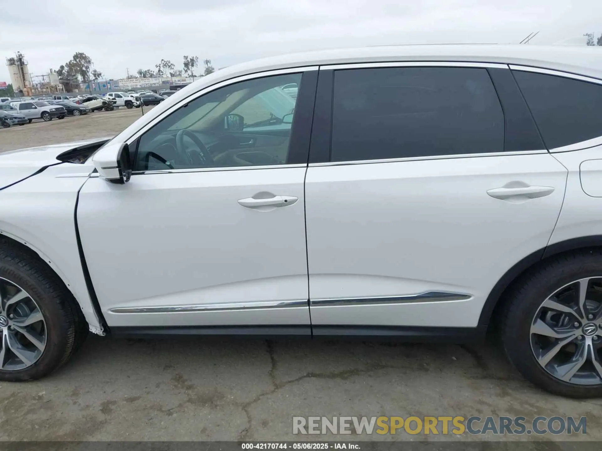 15 Photograph of a damaged car 5J8YE1H4XPL038945 ACURA MDX 2023